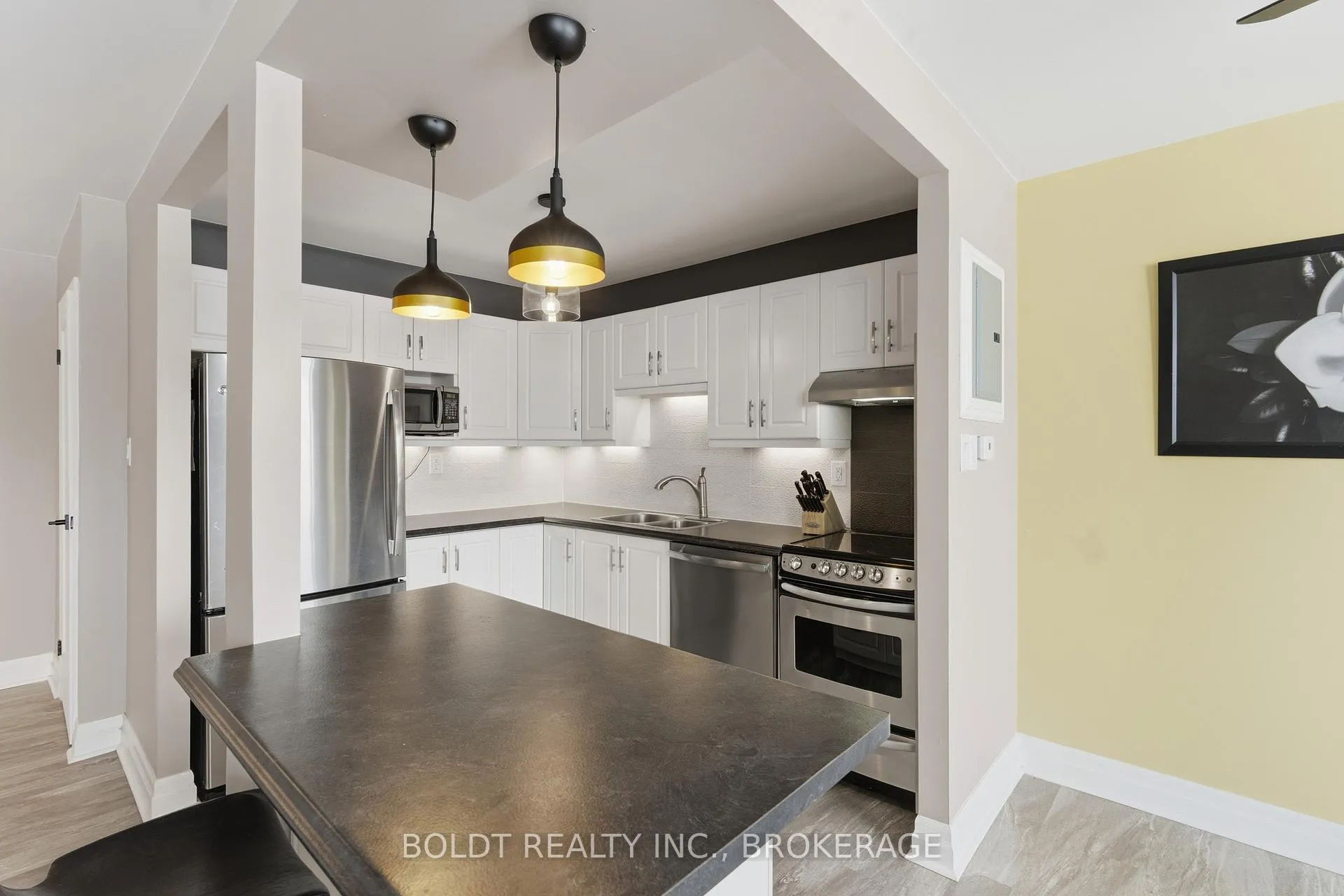 Photo 21 of Unit 409, 365 Geneva Street, St. Catharines, Fairview — HOMEH