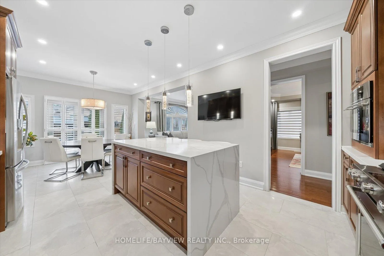 Photo 13 of 15 Maple Forest Drive, Vaughan, Rural Vaughan — HOMEH