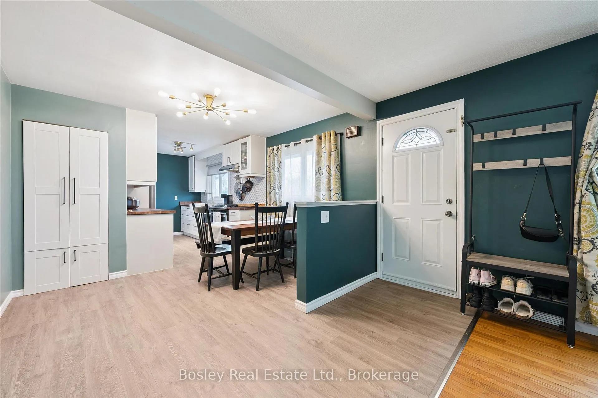 Photo 10 of 22 Delaware Avenue, Guelph, Victoria North — HOMEH