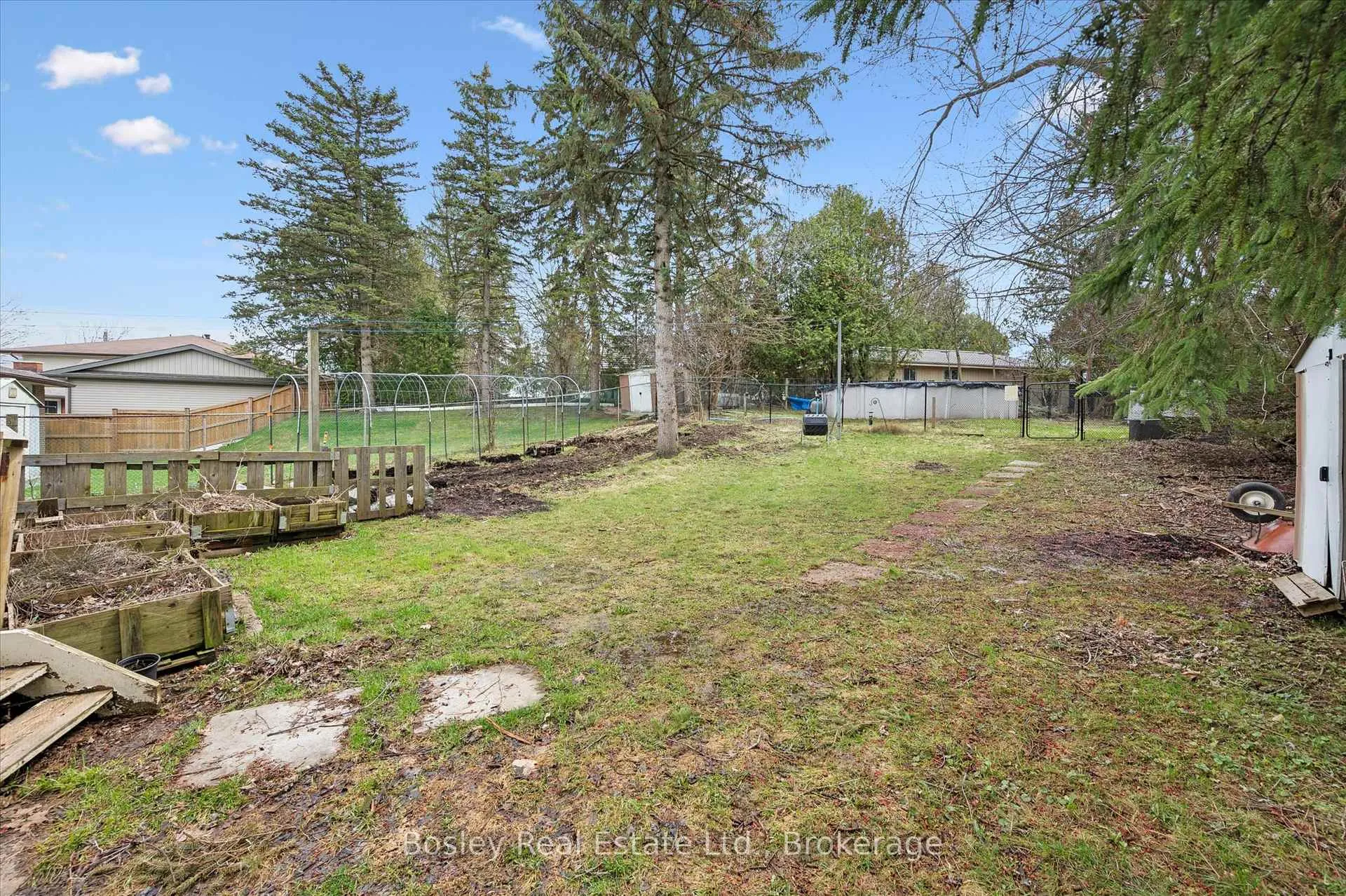 Photo 31 of 22 Delaware Avenue, Guelph, Victoria North — HOMEH