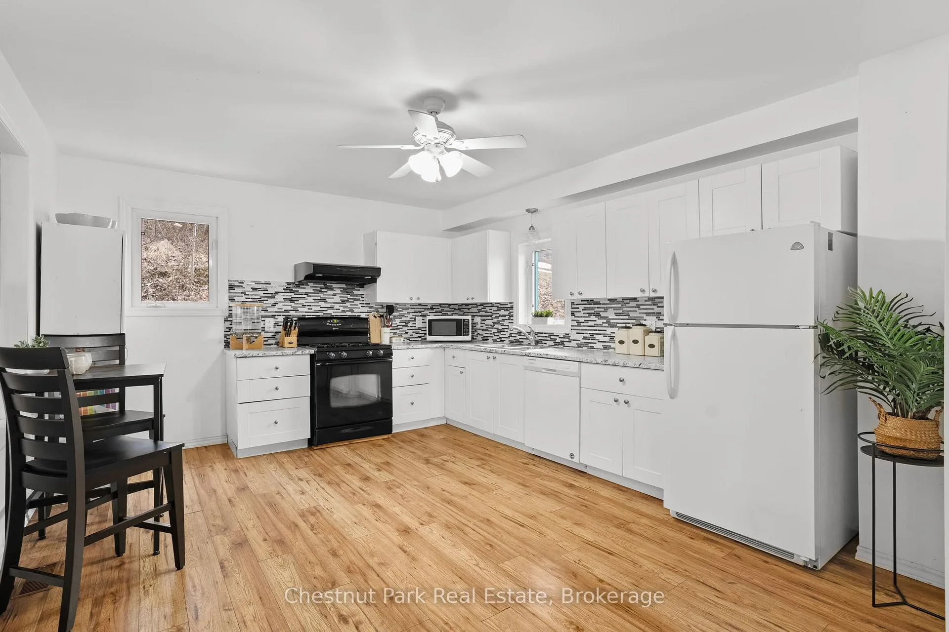 Photo 13 of 96 James Street, Burk's Falls — HOMEH