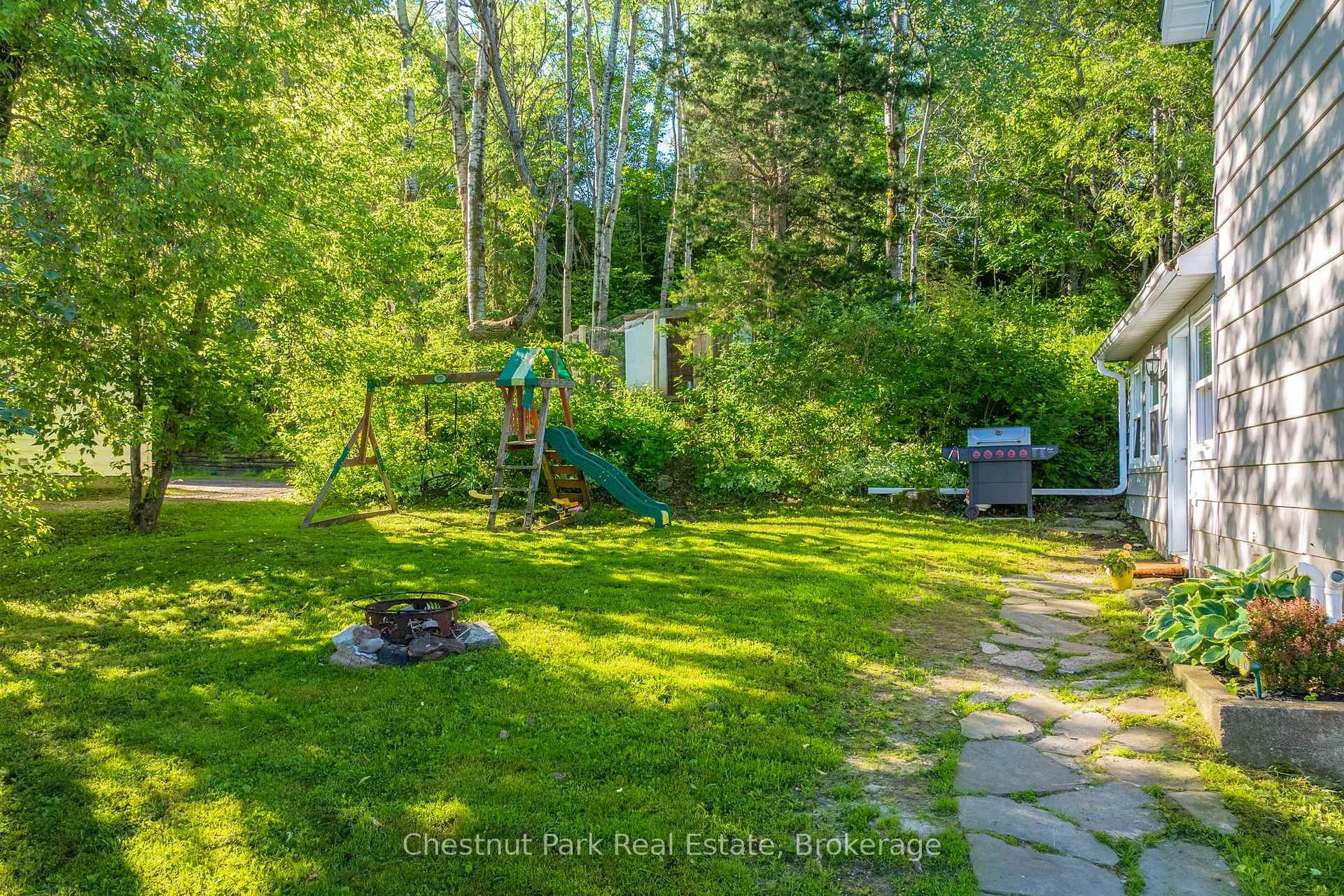Photo 36 of 96 James Street, Burk's Falls — HOMEH