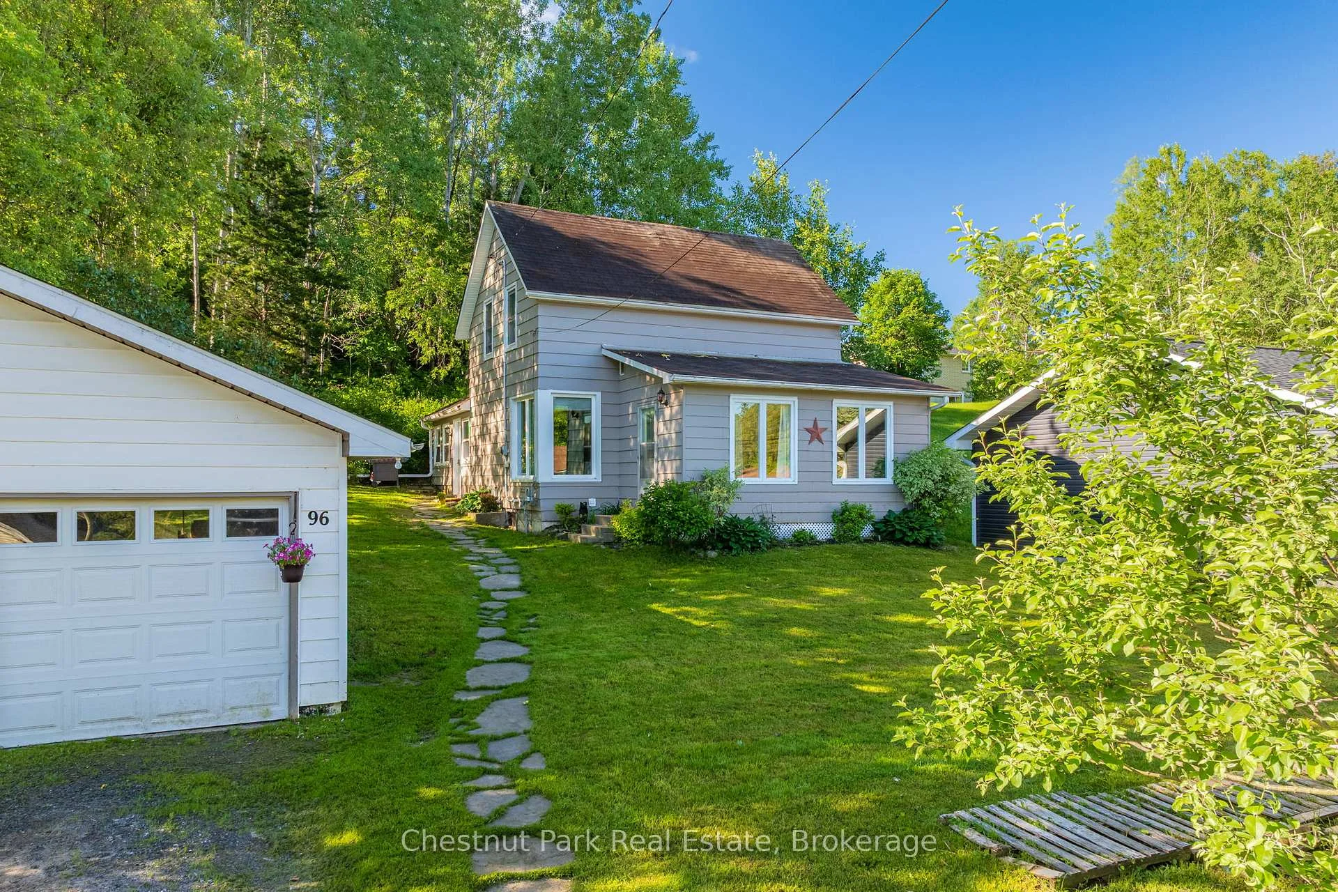 Photo 40 of 96 James Street, Burk's Falls — HOMEH