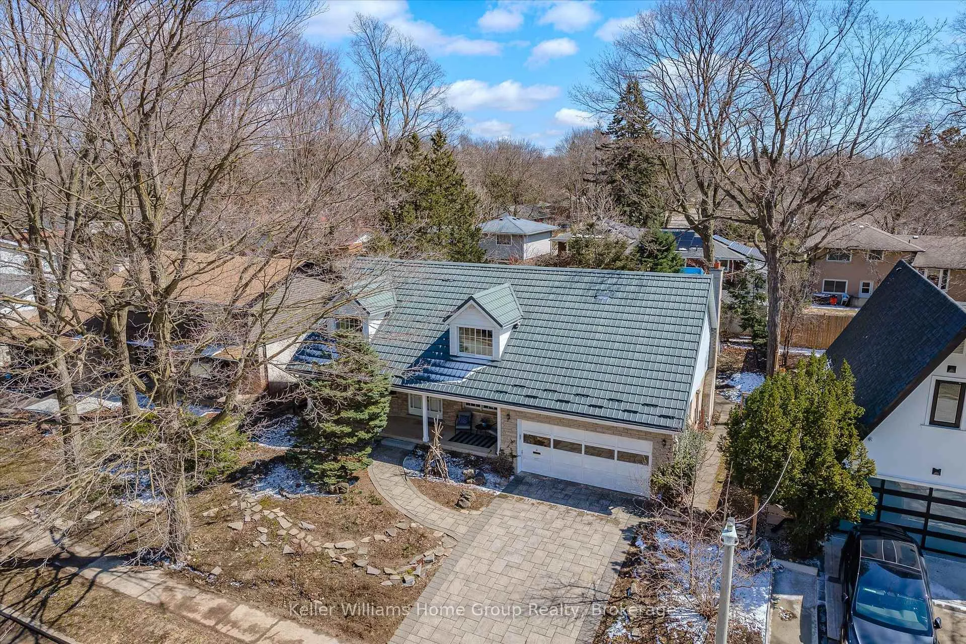 Photo 3 of 21 Honey Crescent, Guelph, Dovercliffe Park/Old University — HOMEH