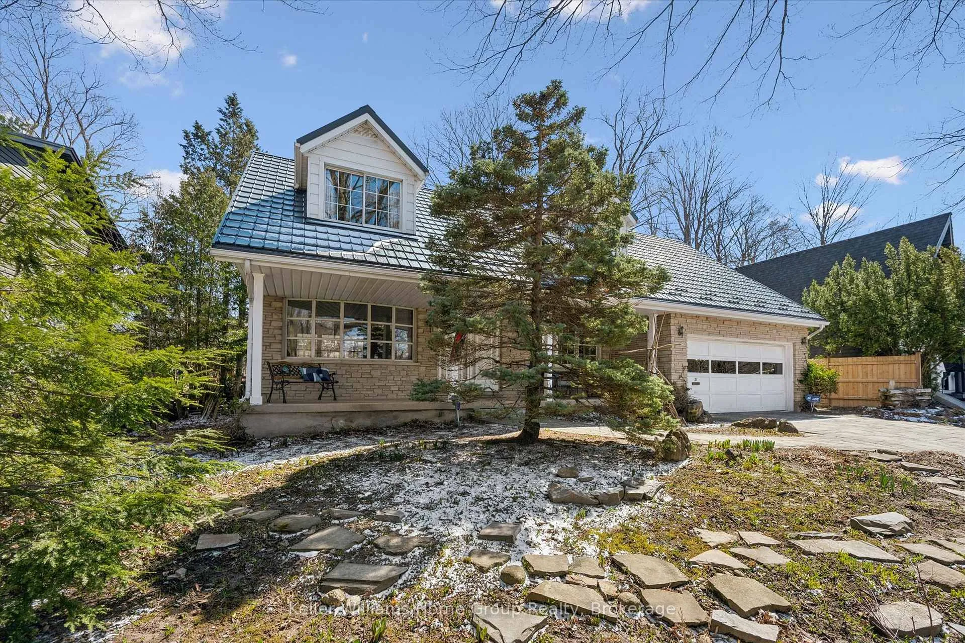 Photo 4 of 21 Honey Crescent, Guelph, Dovercliffe Park/Old University — HOMEH
