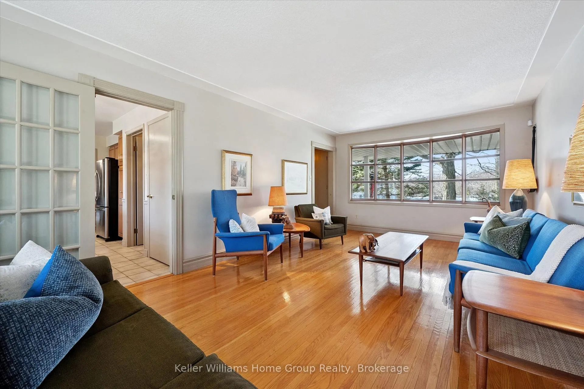 Photo 10 of 21 Honey Crescent, Guelph, Dovercliffe Park/Old University — HOMEH