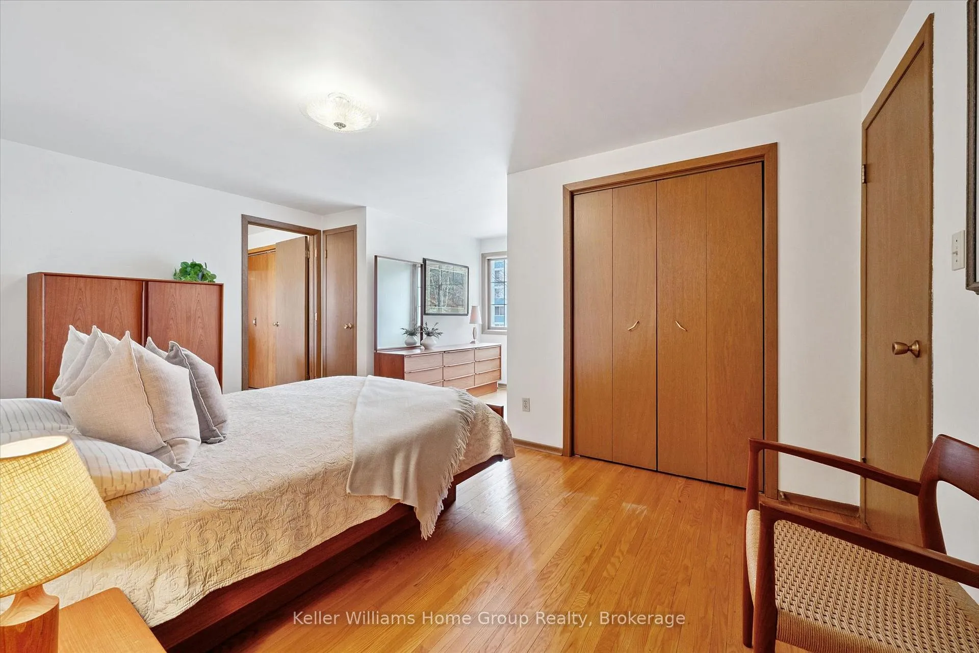 Photo 24 of 21 Honey Crescent, Guelph, Dovercliffe Park/Old University — HOMEH