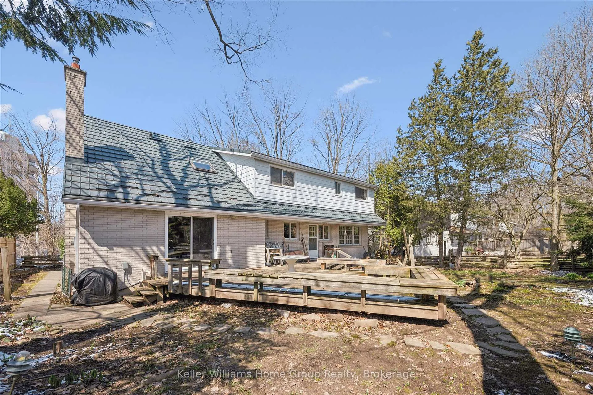 Photo 32 of 21 Honey Crescent, Guelph, Dovercliffe Park/Old University — HOMEH