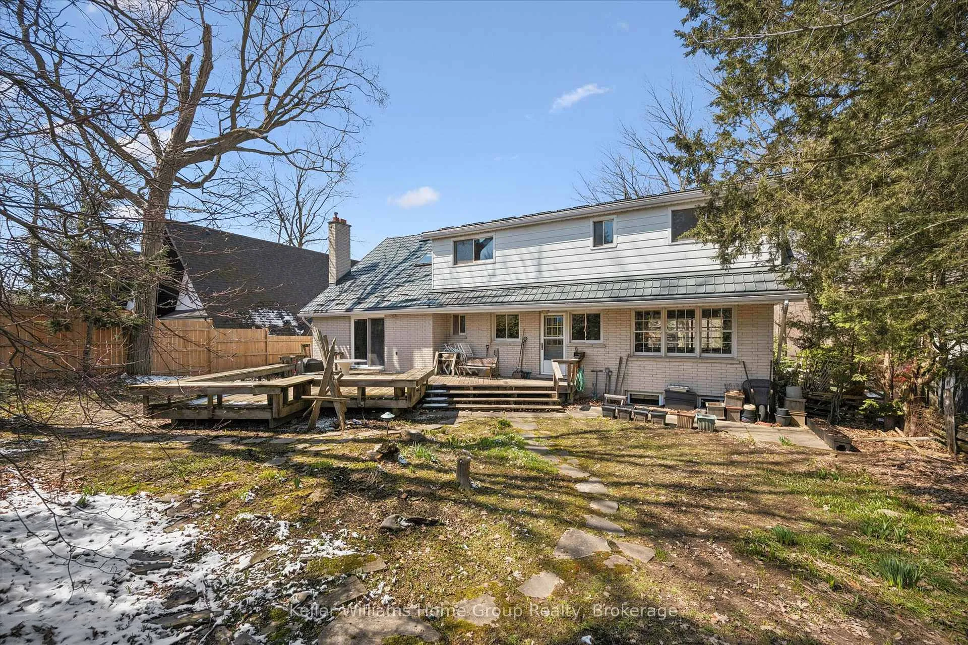Photo 33 of 21 Honey Crescent, Guelph, Dovercliffe Park/Old University — HOMEH