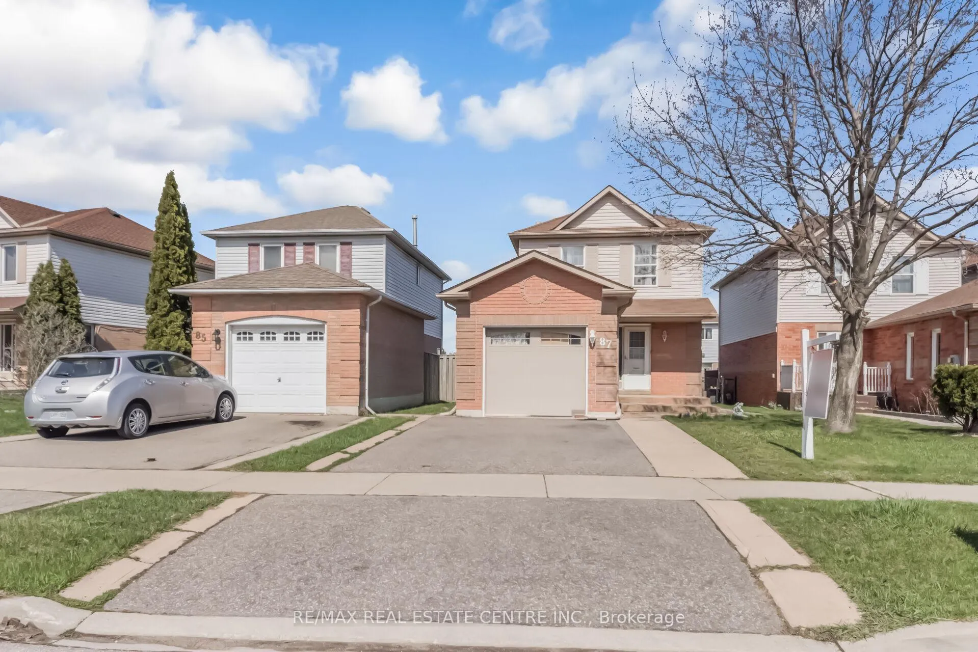 Photo 5 of 87 Timberlane Drive E, Brampton, Fletcher's Creek South — HOMEH