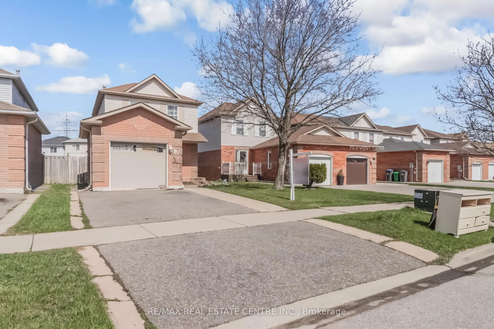 Photo 6 of 87 Timberlane Drive E, Brampton, Fletcher's Creek South — HOMEH