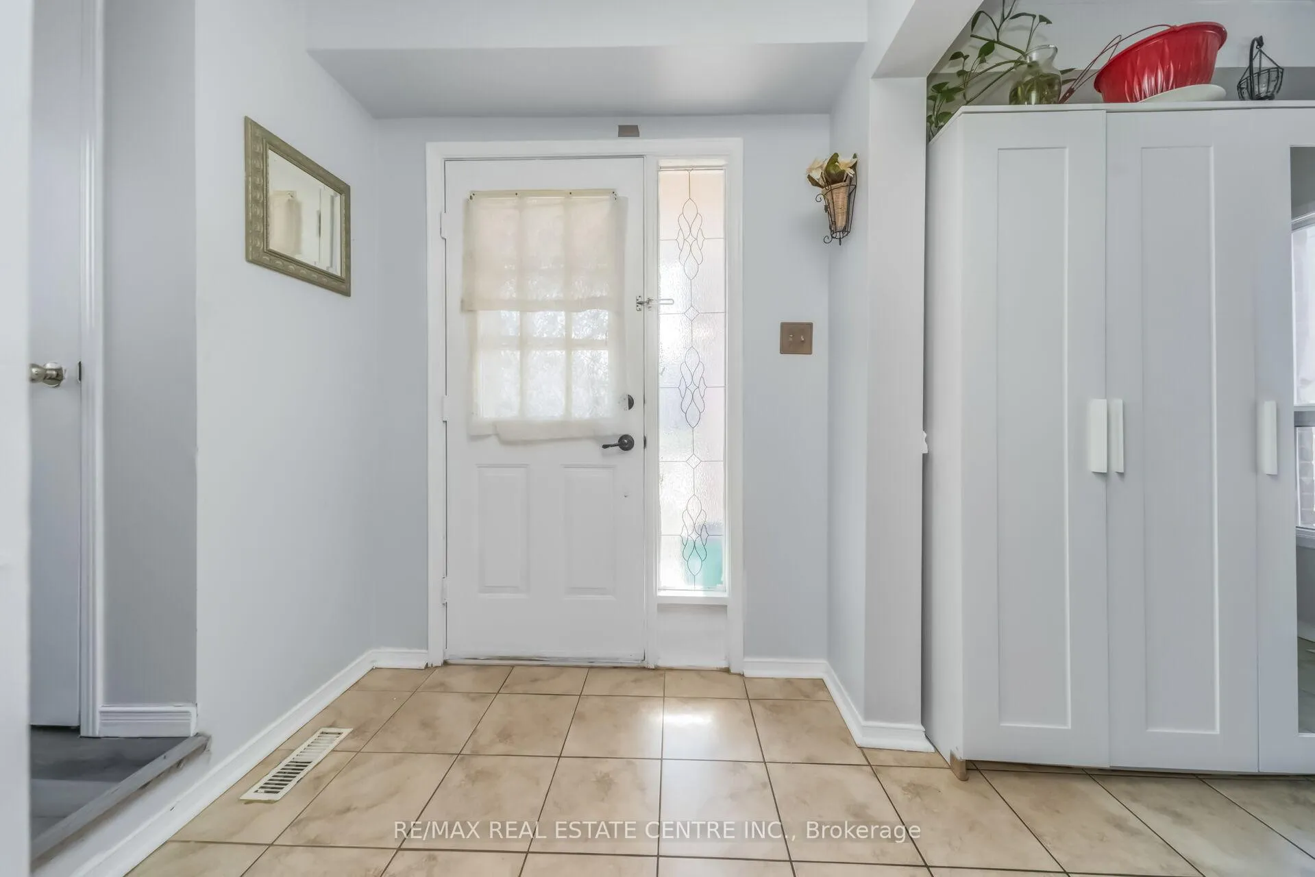Photo 9 of 87 Timberlane Drive E, Brampton, Fletcher's Creek South — HOMEH