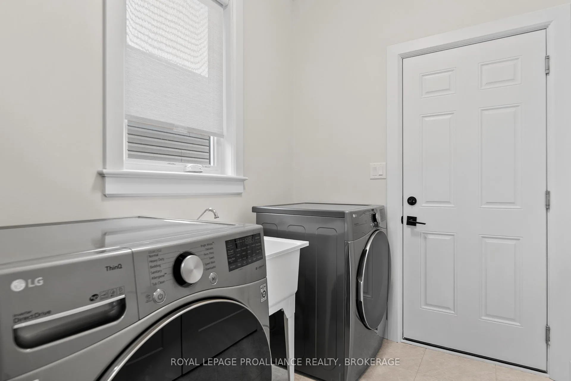 Photo 22 of 127 Brennan Crescent, Loyalist, Odessa — HOMEH