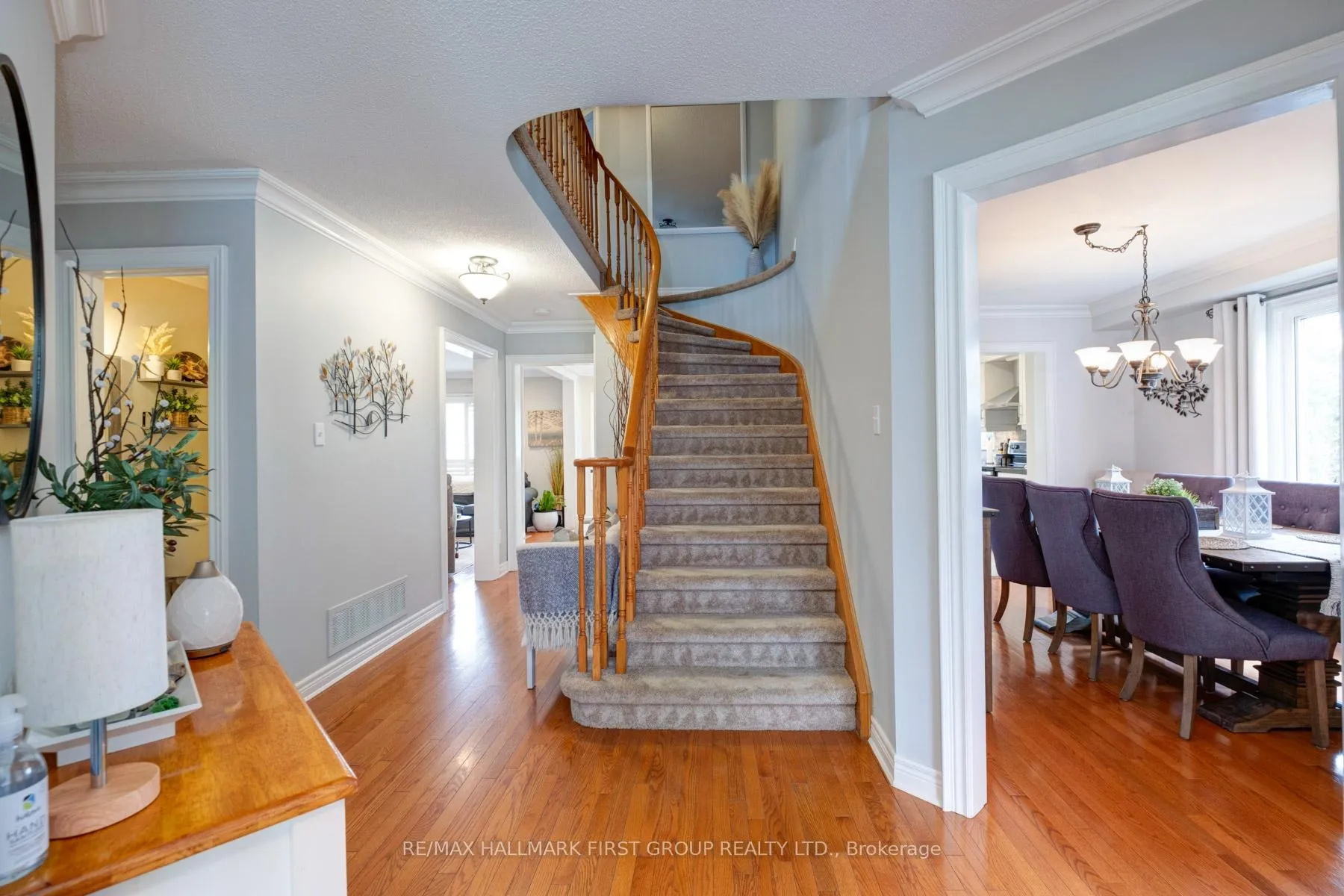Photo 8 of 7 Foakes Drive, Ajax, Central West — HOMEH