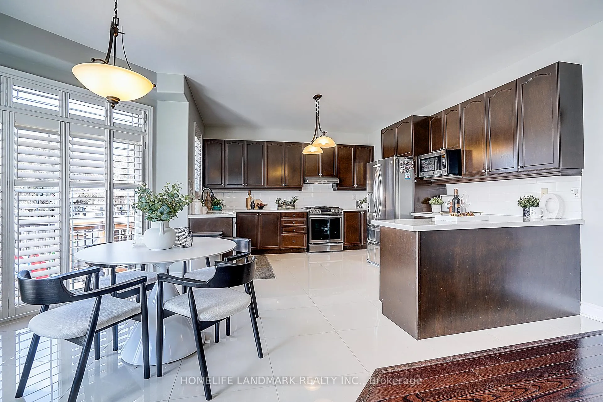 Photo 12 of 42 Hogaboom Avenue, Aurora, Bayview Northeast — HOMEH