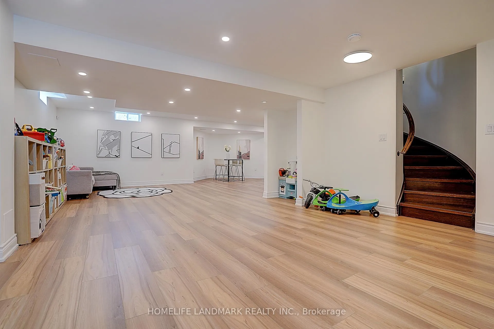 Photo 33 of 42 Hogaboom Avenue, Aurora, Bayview Northeast — HOMEH