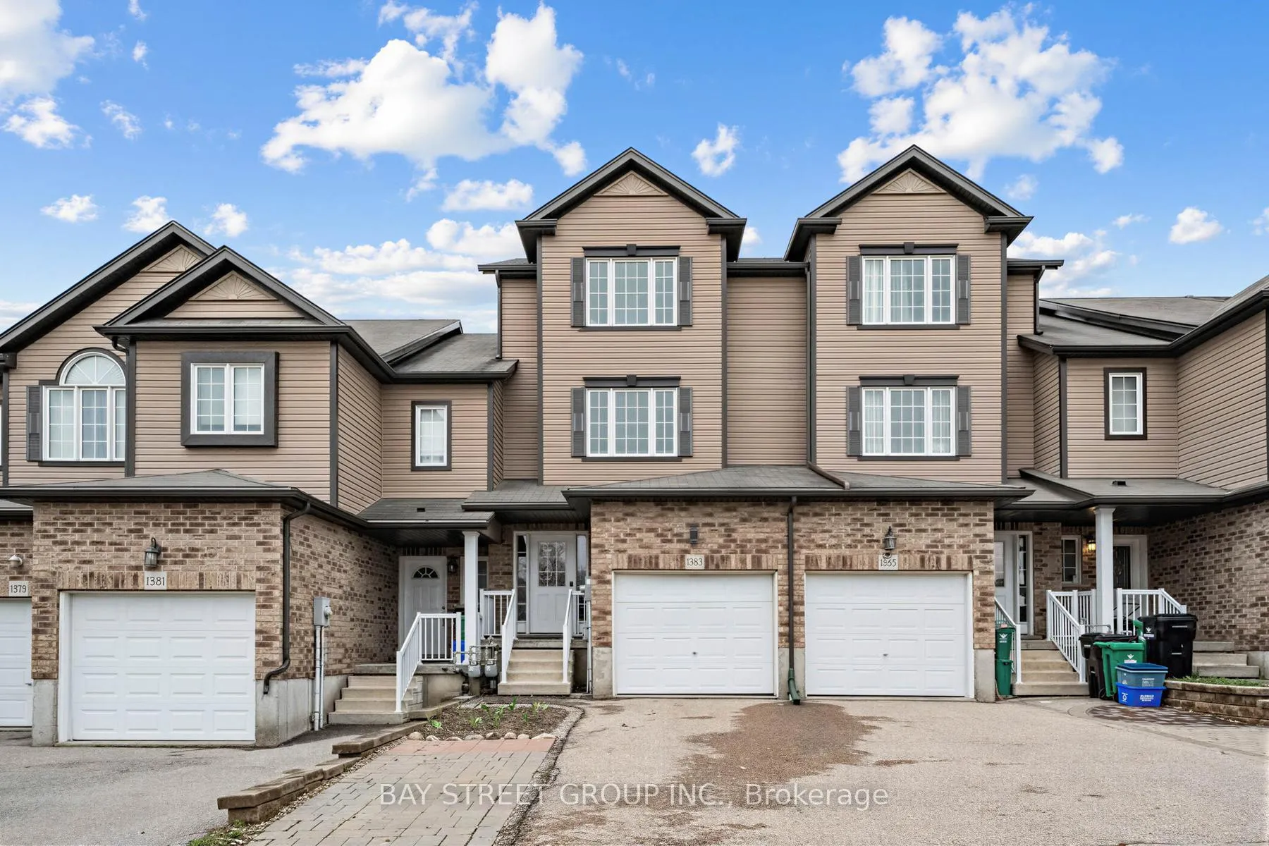 Photo 1 of 1383 Countrystone Drive, Kitchener — HOMEH