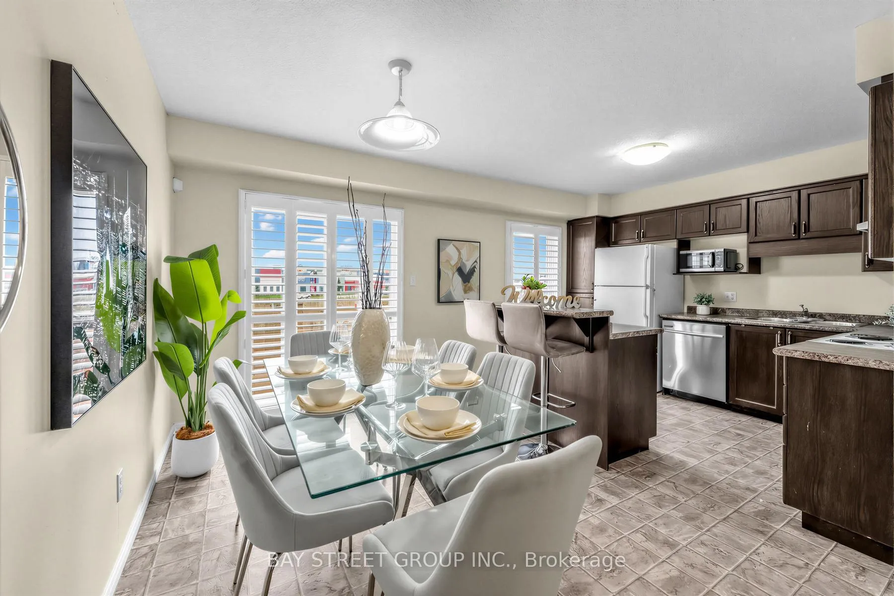 Photo 6 of 1383 Countrystone Drive, Kitchener — HOMEH