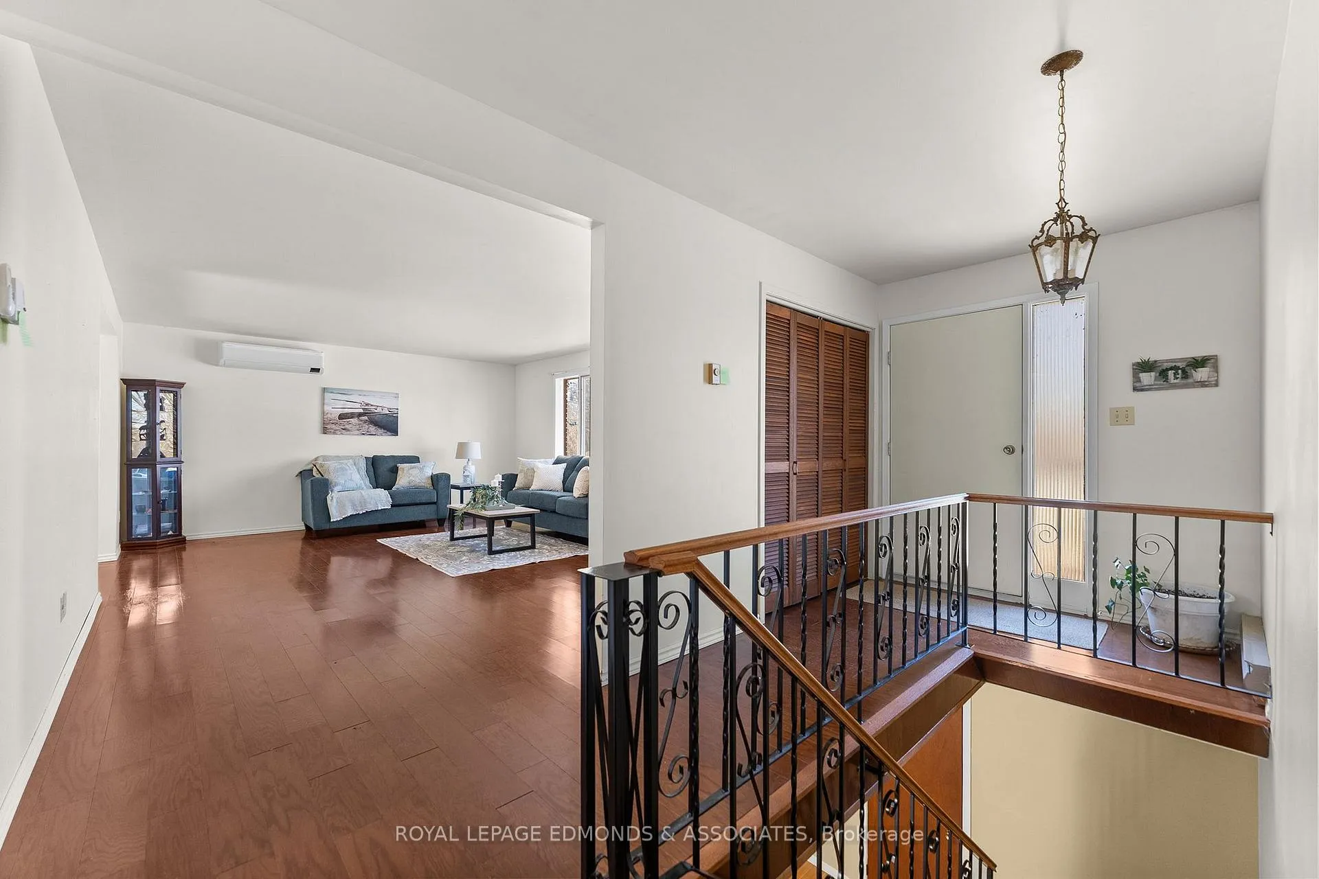 Photo 6 of 35 Harris Crescent, Whitewater Region, Beachburg — HOMEH