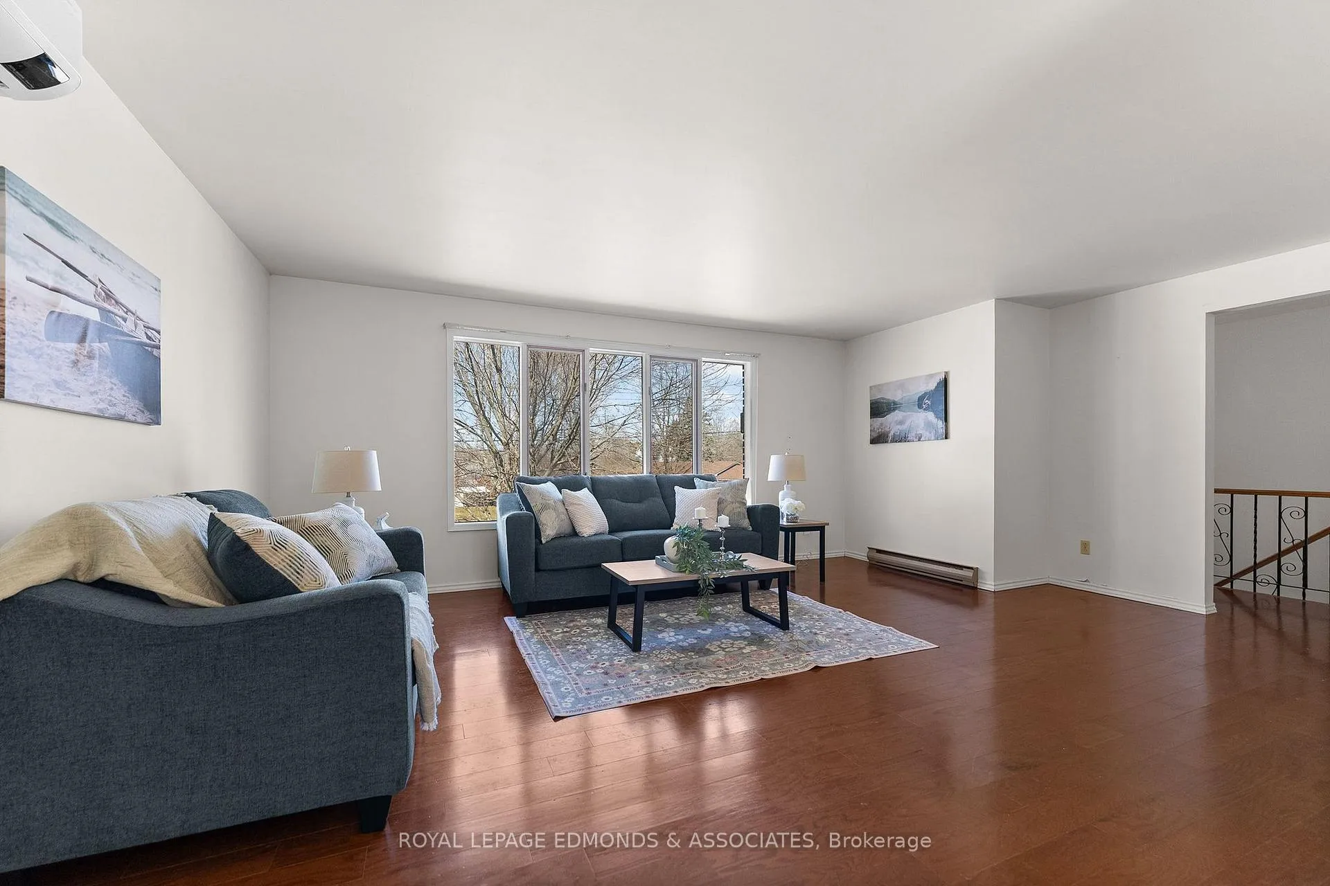 Photo 7 of 35 Harris Crescent, Whitewater Region, Beachburg — HOMEH
