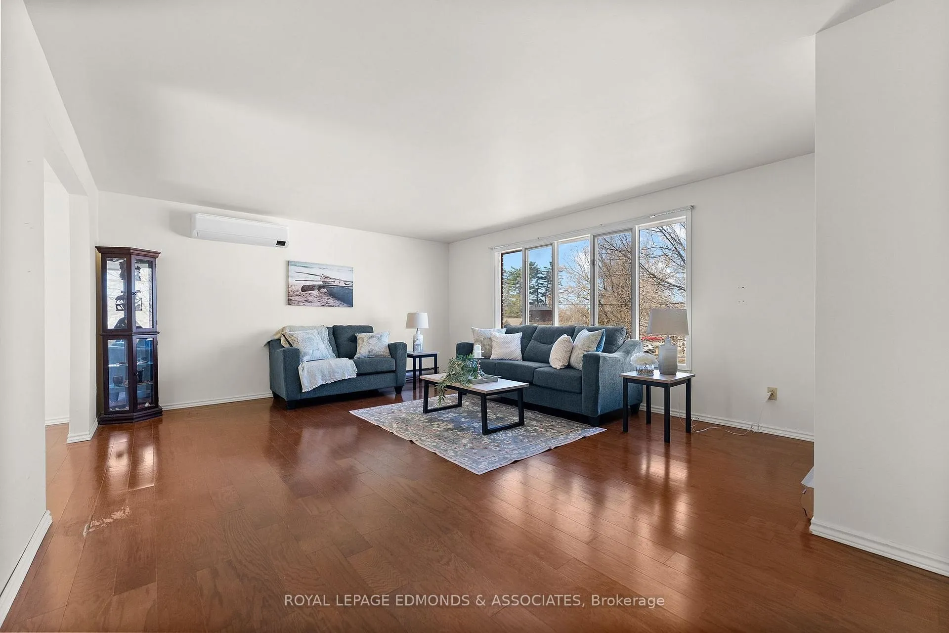 Photo 9 of 35 Harris Crescent, Whitewater Region, Beachburg — HOMEH