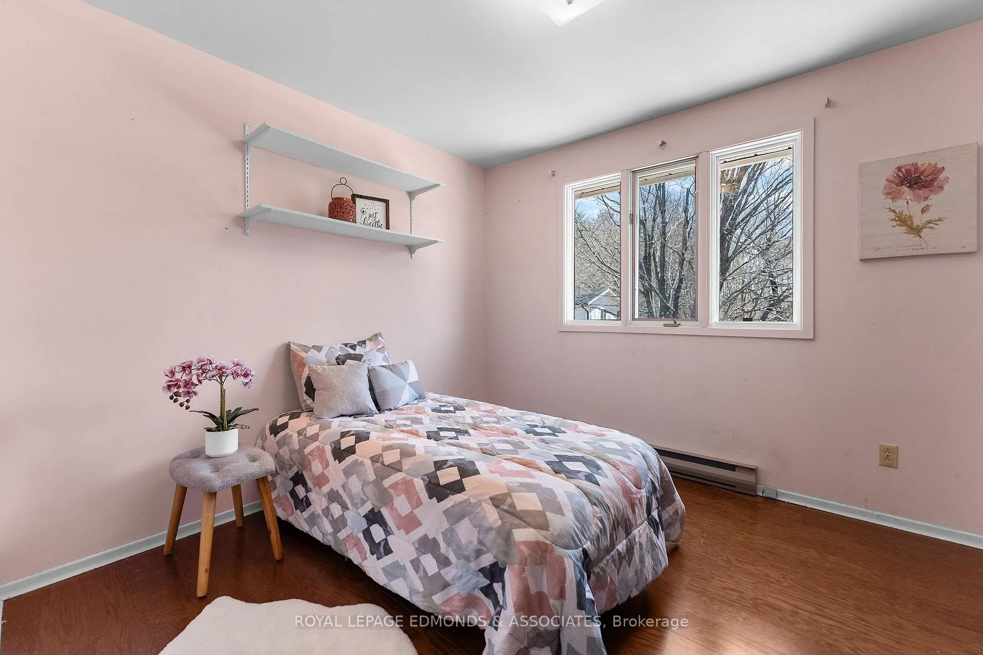 Photo 15 of 35 Harris Crescent, Whitewater Region, Beachburg — HOMEH