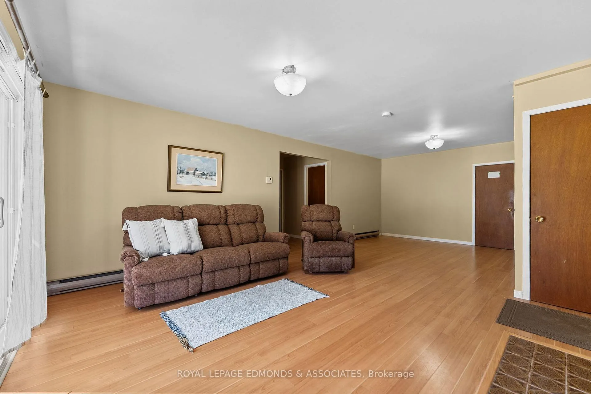 Photo 25 of 35 Harris Crescent, Whitewater Region, Beachburg — HOMEH