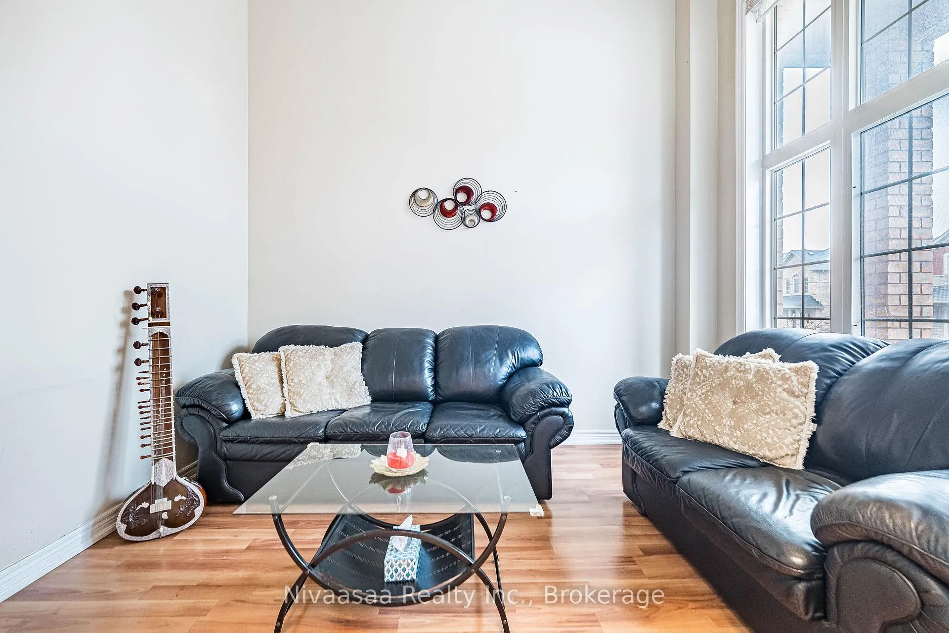 Photo 5 of 15 Picasso Drive, Brampton, Bram East — HOMEH
