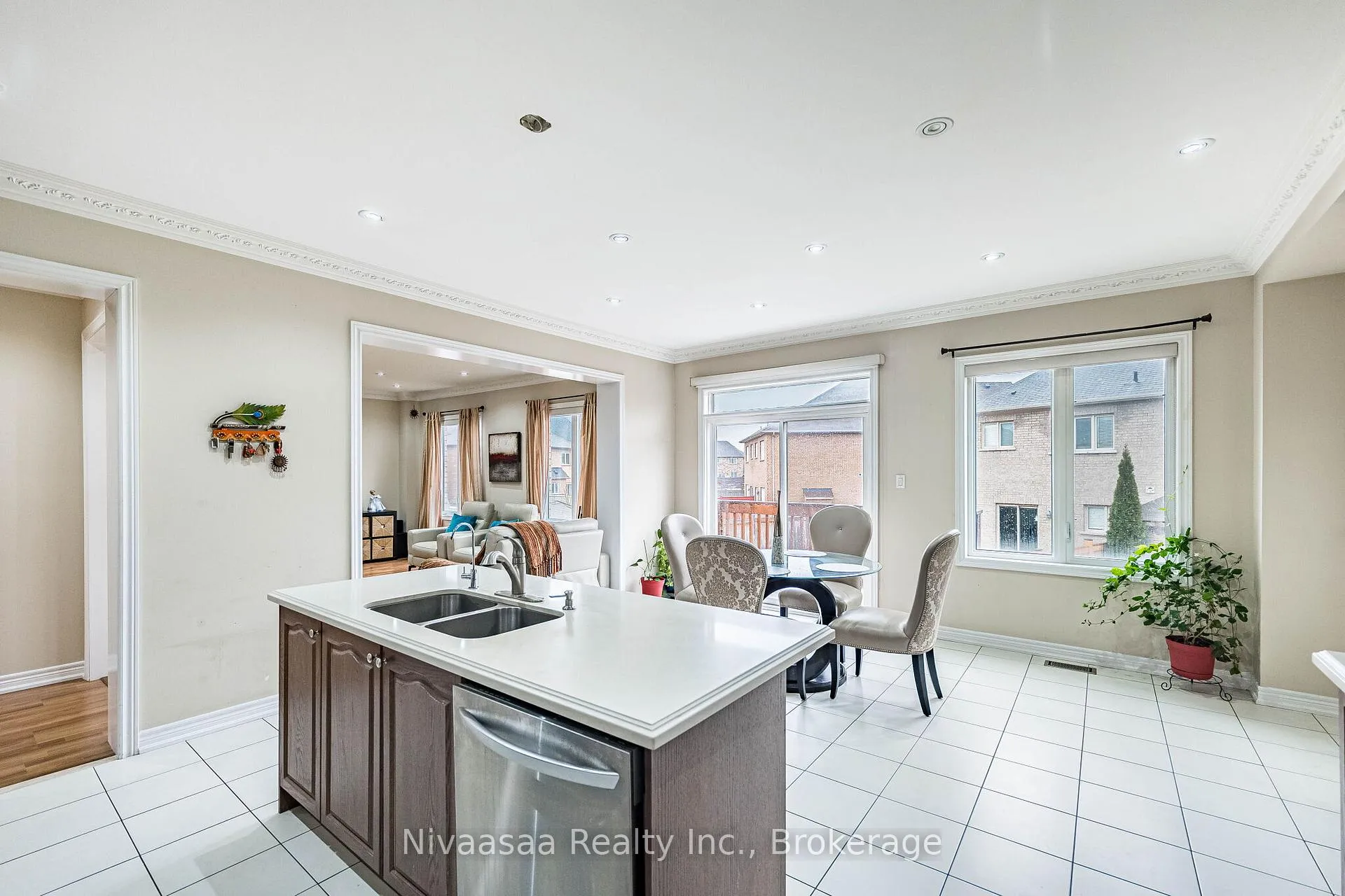 Photo 16 of 15 Picasso Drive, Brampton, Bram East — HOMEH