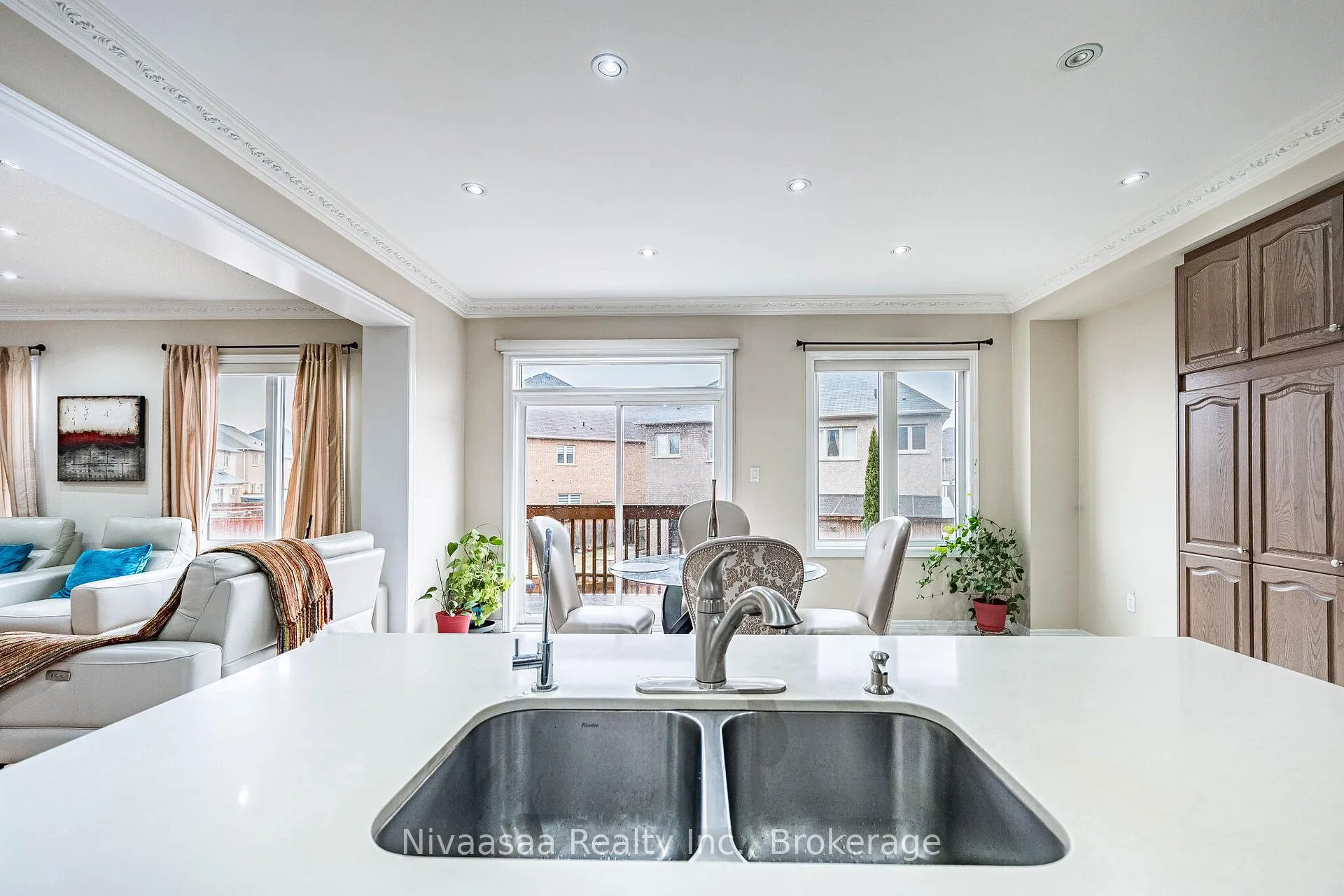 Photo 18 of 15 Picasso Drive, Brampton, Bram East — HOMEH