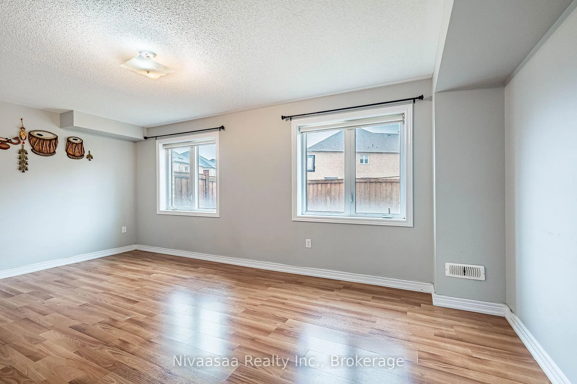 Photo 39 of 15 Picasso Drive, Brampton, Bram East — HOMEH