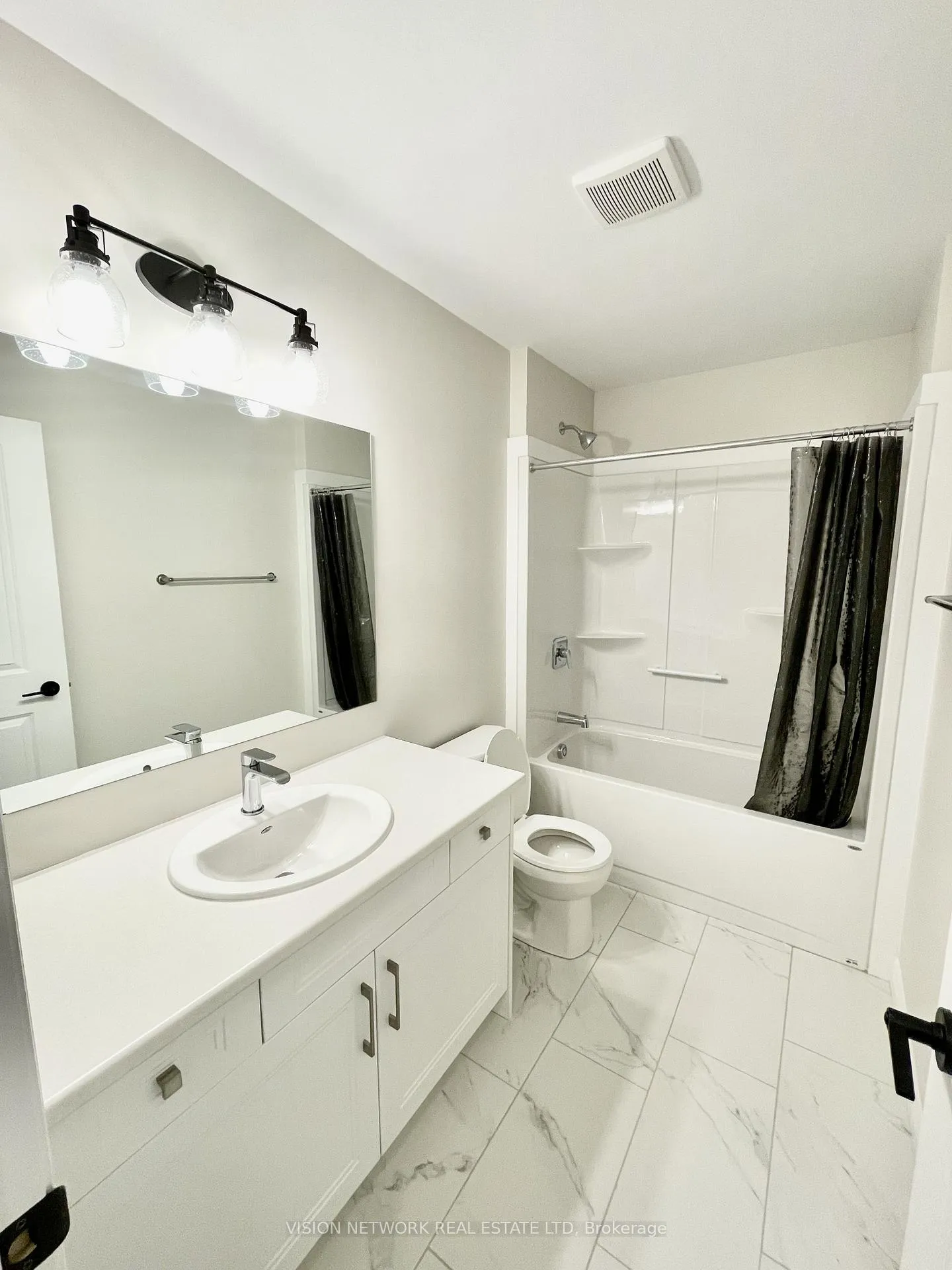 Photo 7 of Unit 45, 435 Callaway Road, London, North R — HOMEH