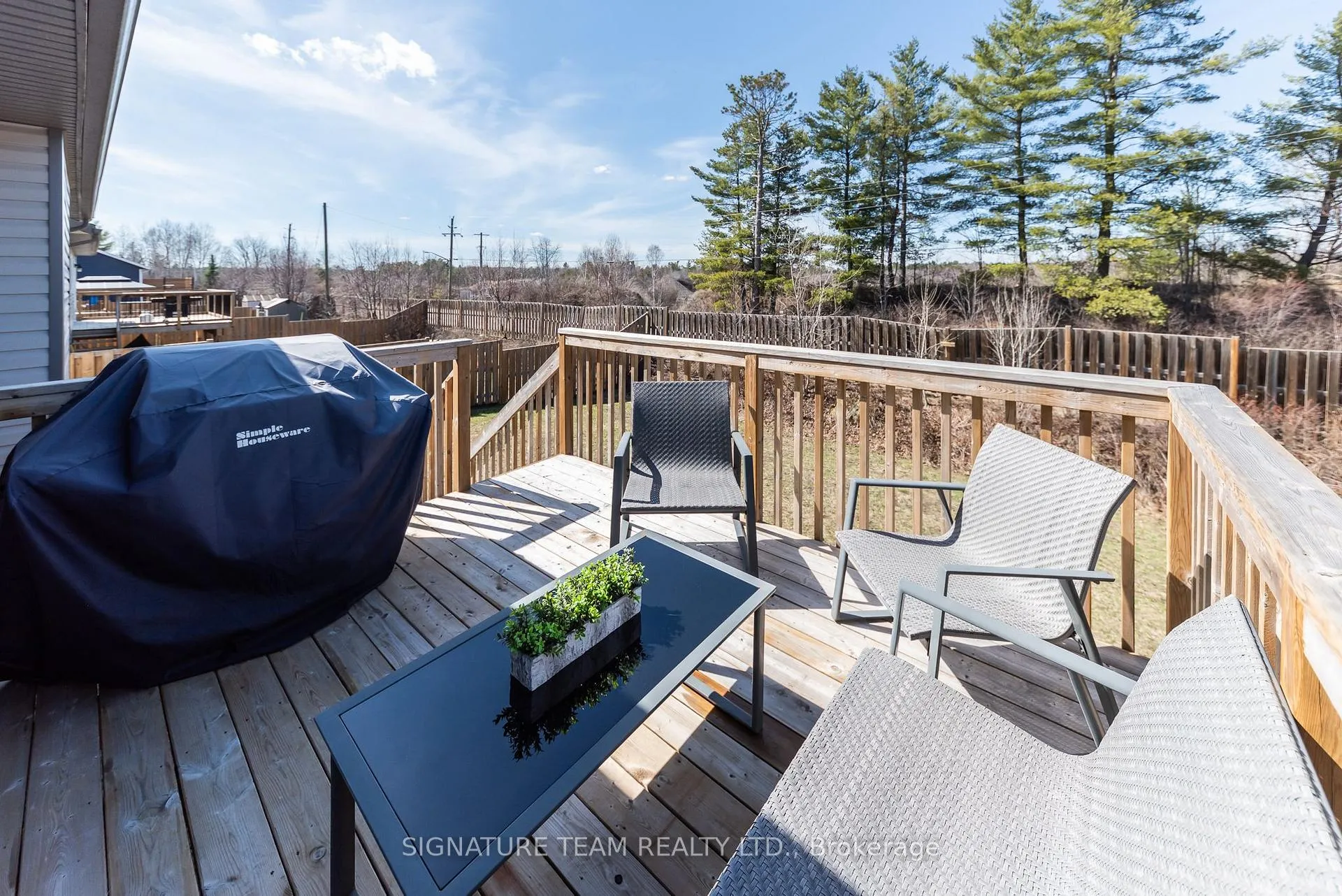 Photo 3 of 10 Terrance Drive, Petawawa — HOMEH