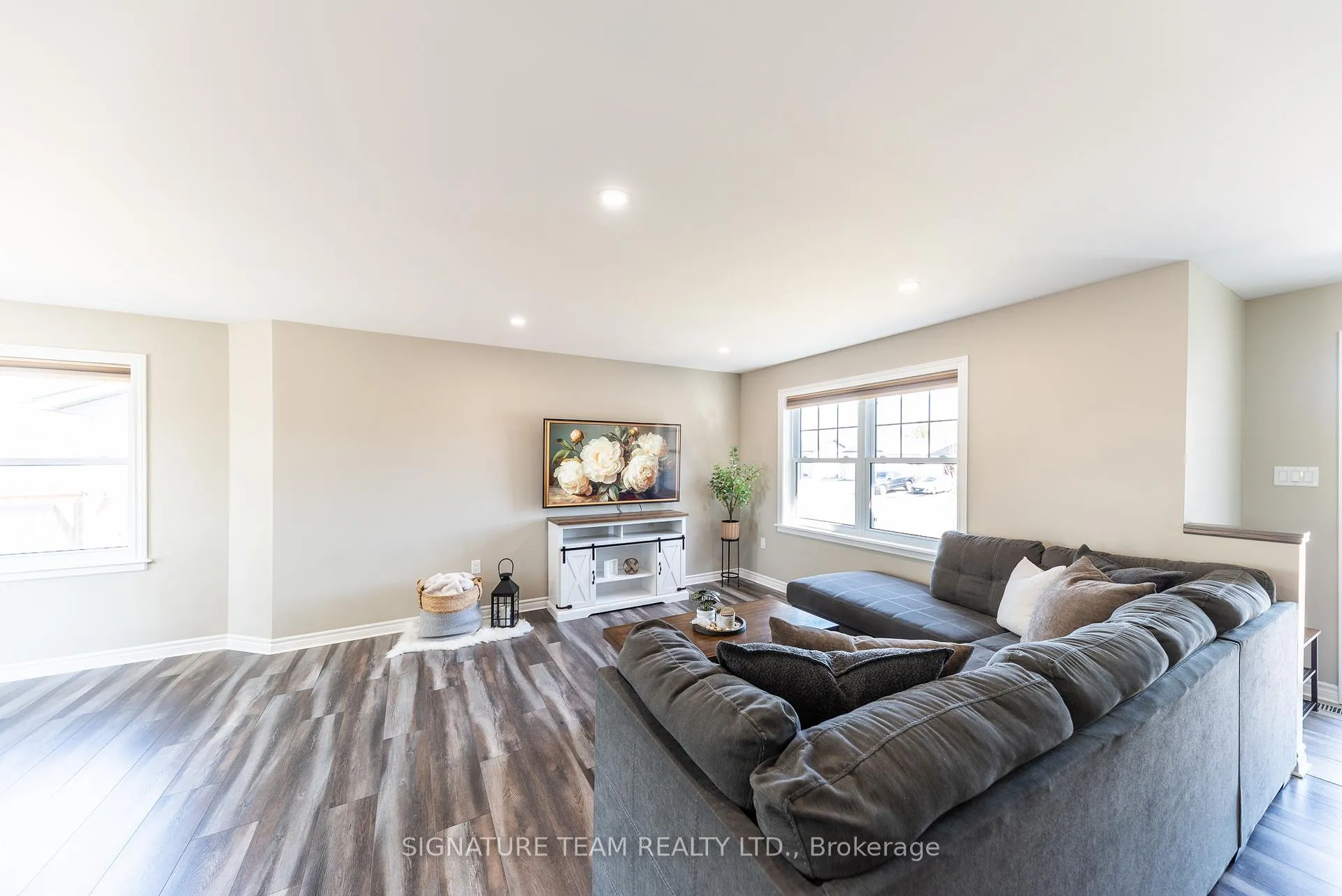 Photo 7 of 10 Terrance Drive, Petawawa — HOMEH