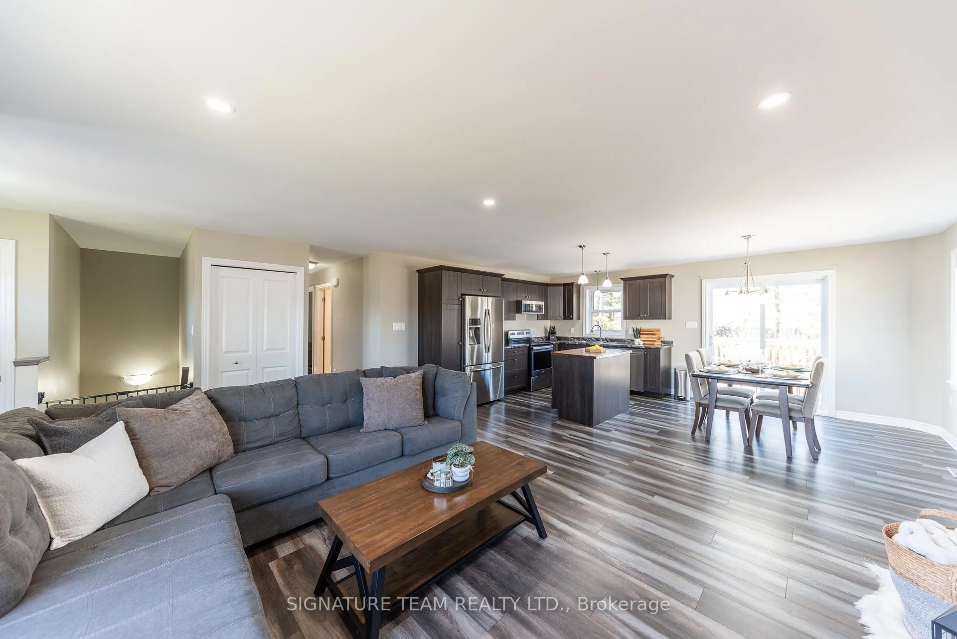 Photo 9 of 10 Terrance Drive, Petawawa — HOMEH