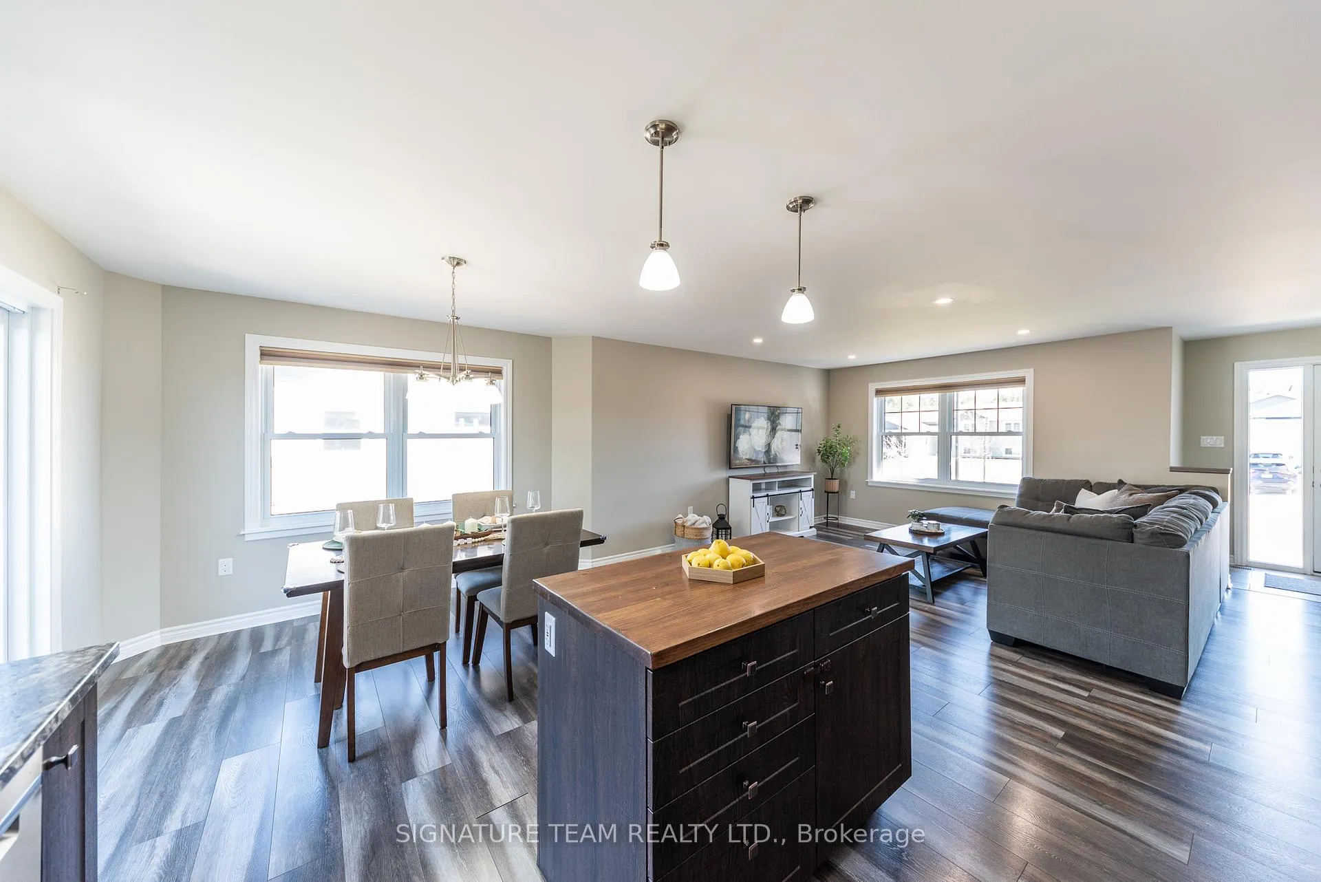 Photo 14 of 10 Terrance Drive, Petawawa — HOMEH