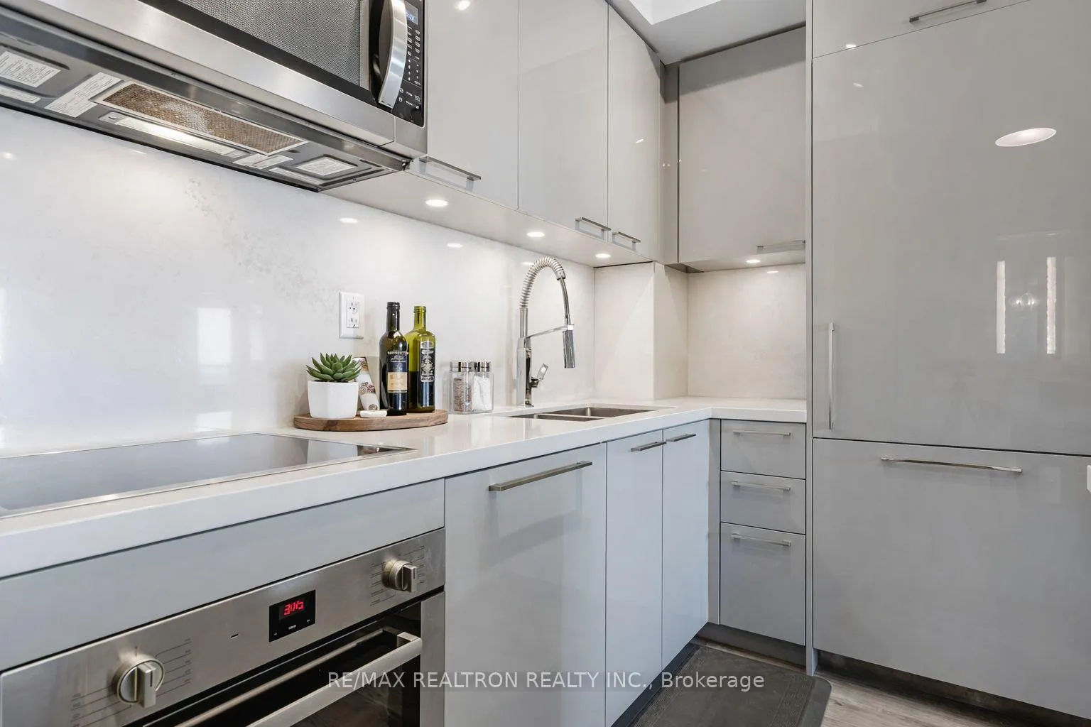Photo 2 of Unit 2507, 1 Grandview Avenue, Markham, Grandview — HOMEH