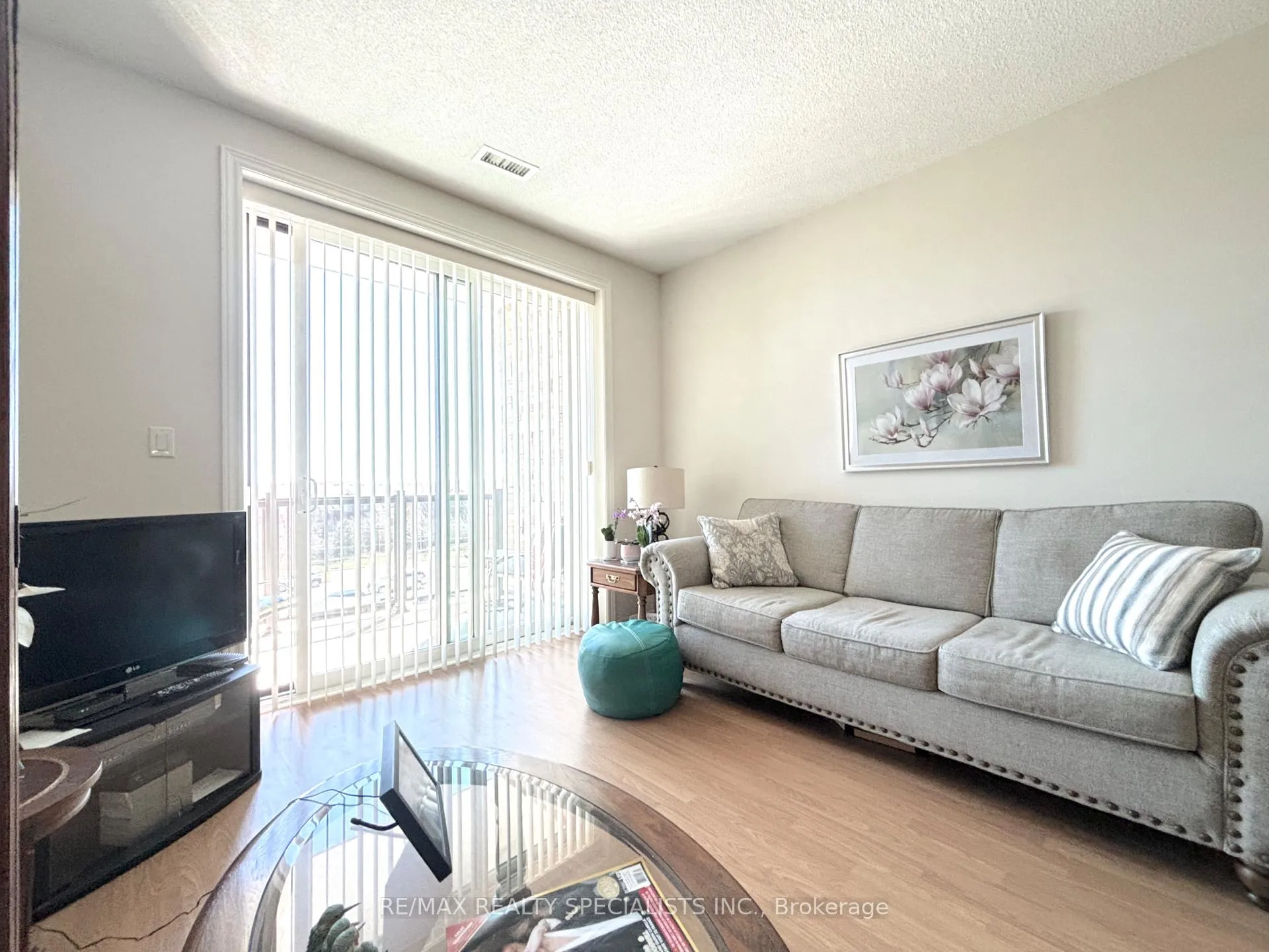 Photo 6 of Unit 314, 33 Whitmer Street, Milton, Scott — HOMEH