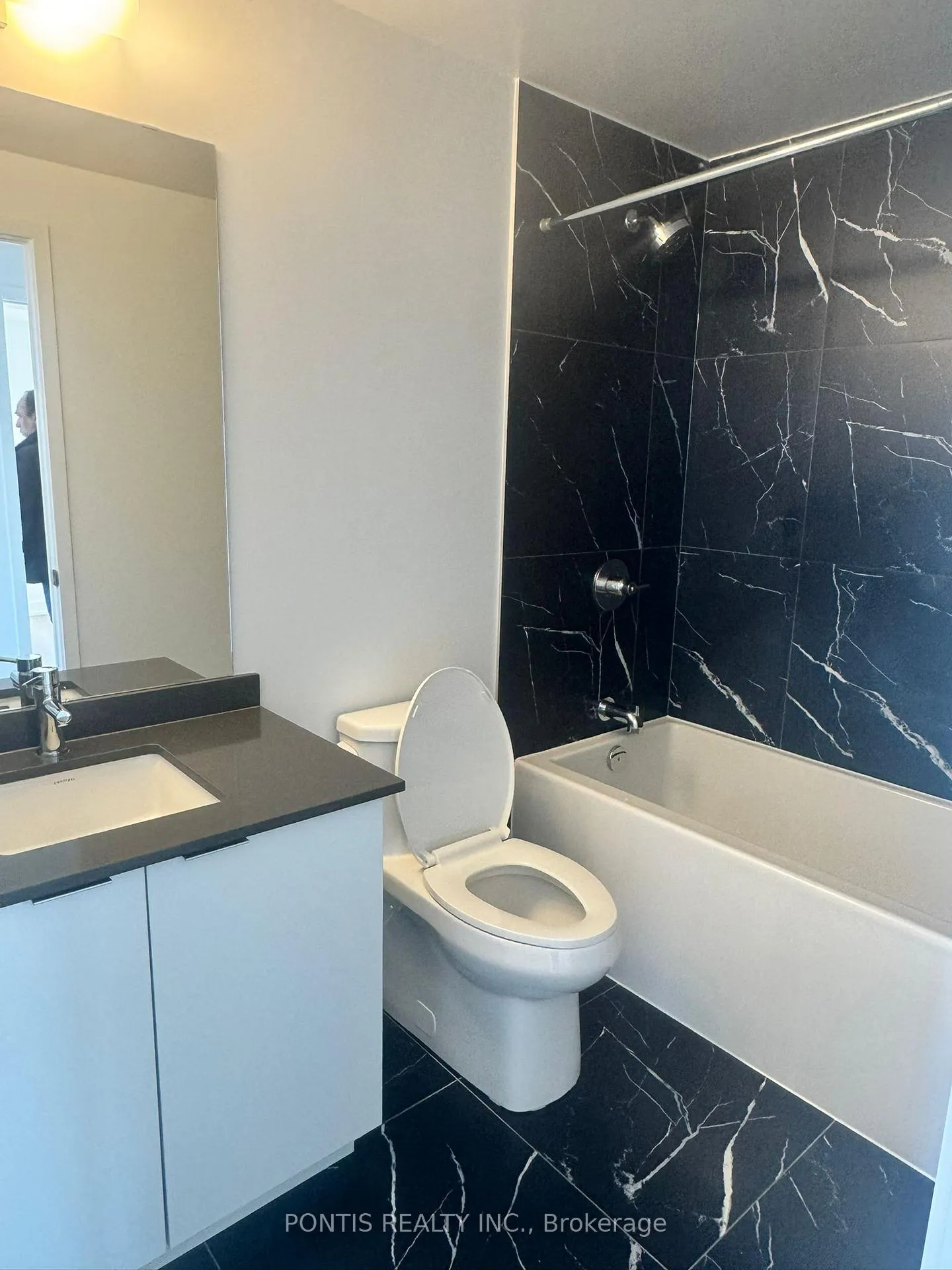 Photo 9 of Unit 1009, 2075 Lakeshore Road, Burlington, Brant — HOMEH