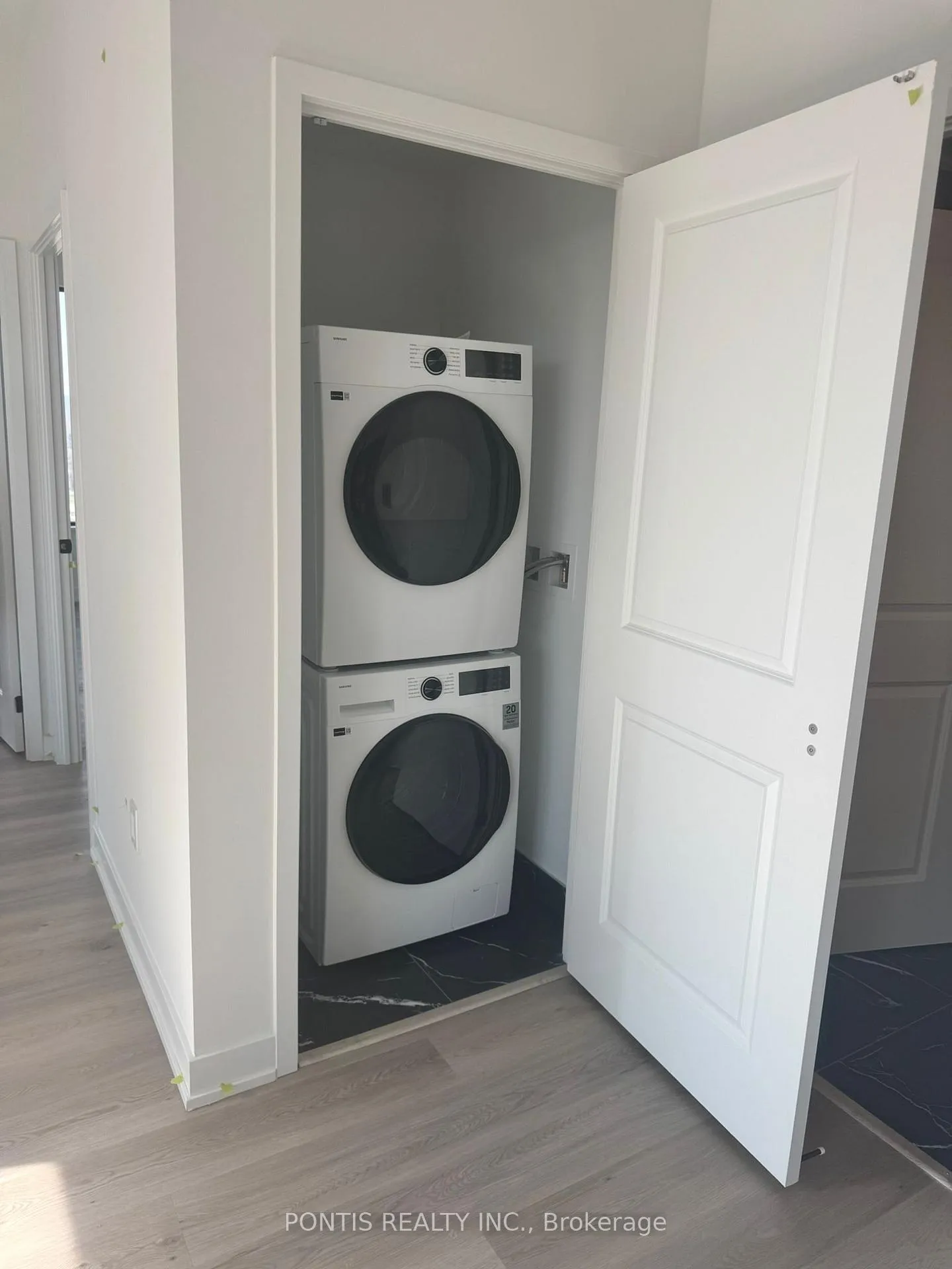 Photo 13 of Unit 1009, 2075 Lakeshore Road, Burlington, Brant — HOMEH