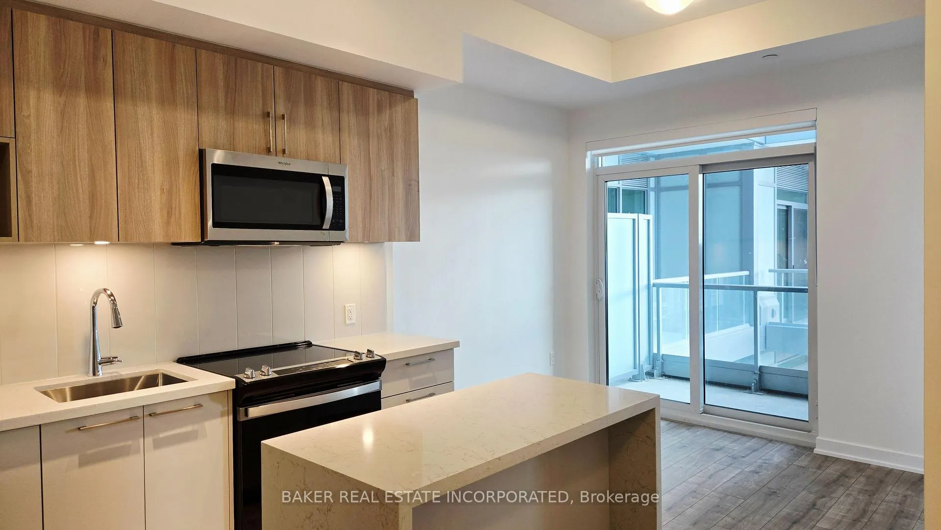 Photo 10 of Unit 402, 500 Plains Road E, Burlington, LaSalle — HOMEH
