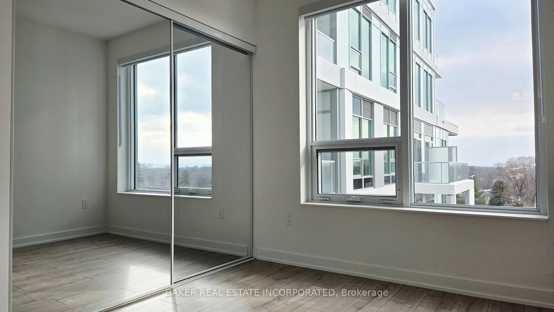 Photo 14 of Unit 402, 500 Plains Road E, Burlington, LaSalle — HOMEH