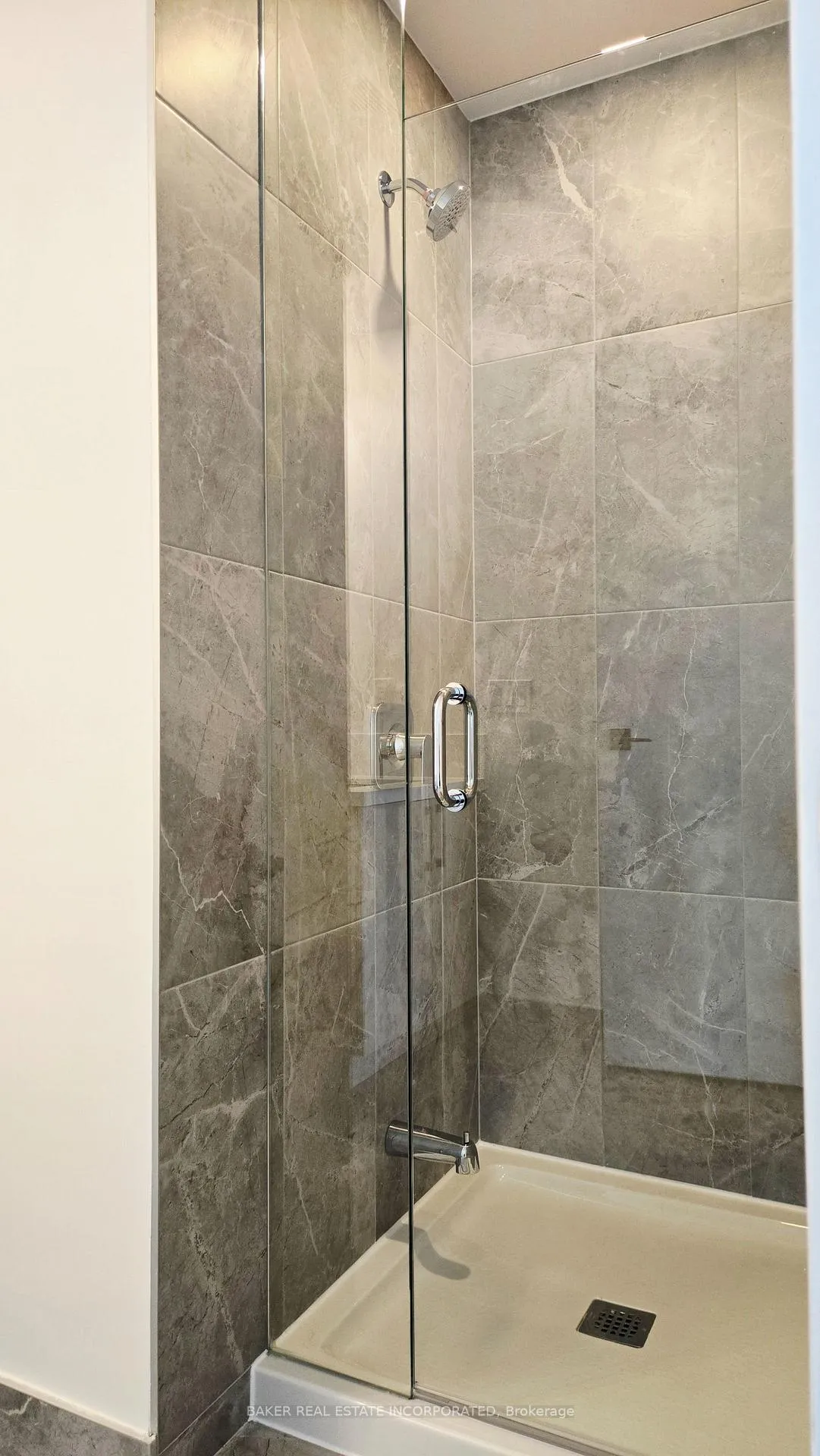 Photo 16 of Unit 402, 500 Plains Road E, Burlington, LaSalle — HOMEH