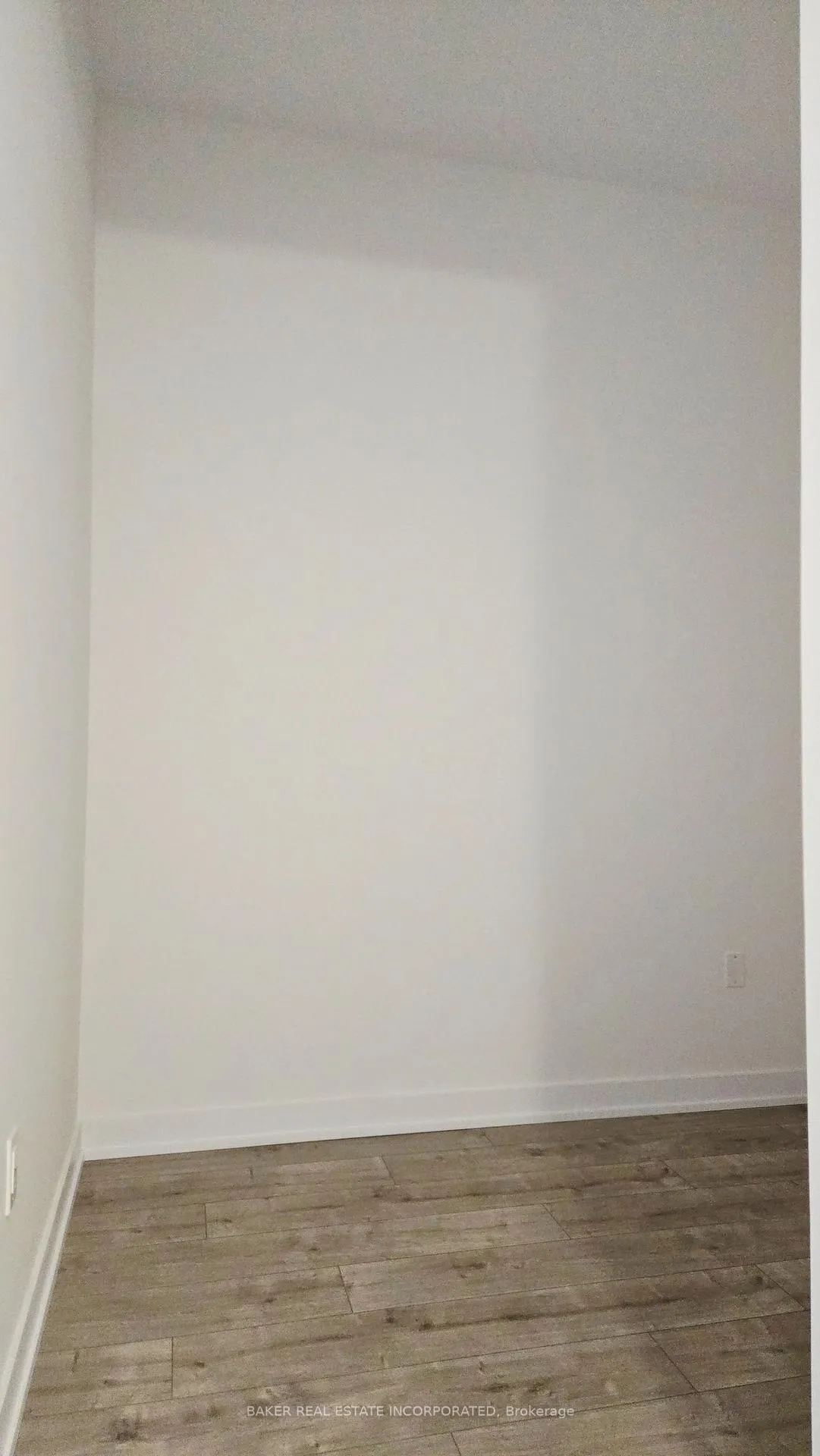 Photo 17 of Unit 402, 500 Plains Road E, Burlington, LaSalle — HOMEH