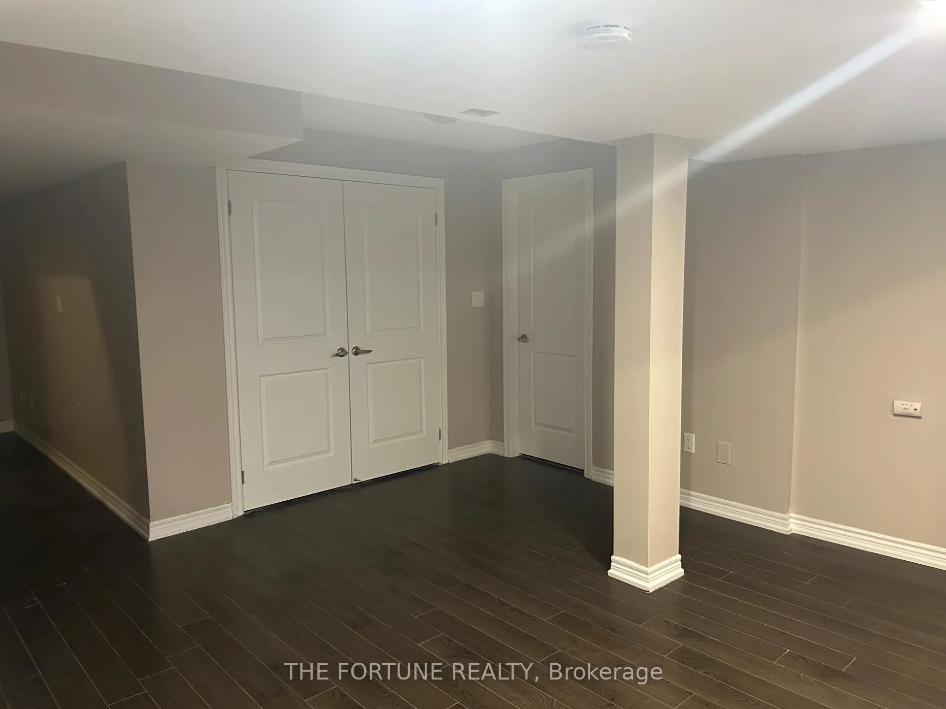 Photo 9 of 90 canary Close W, Brampton, Credit Valley — HOMEH