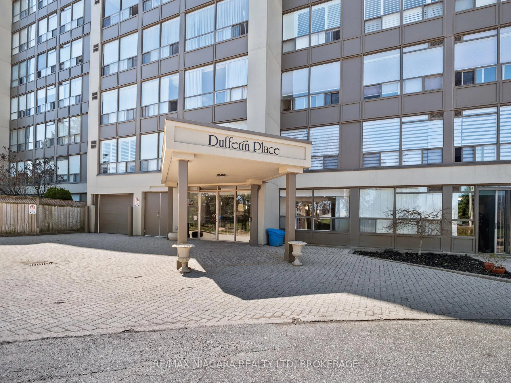 Photo 10 of Unit 701, 5100 Dorchester Road, Niagara Falls, Morrison — HOMEH