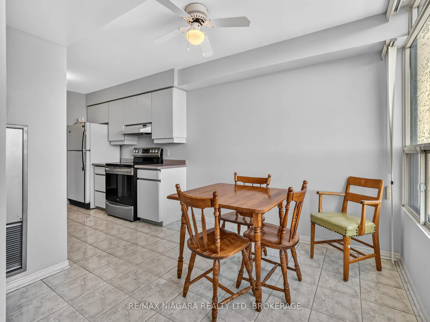 Photo 14 of Unit 701, 5100 Dorchester Road, Niagara Falls, Morrison — HOMEH