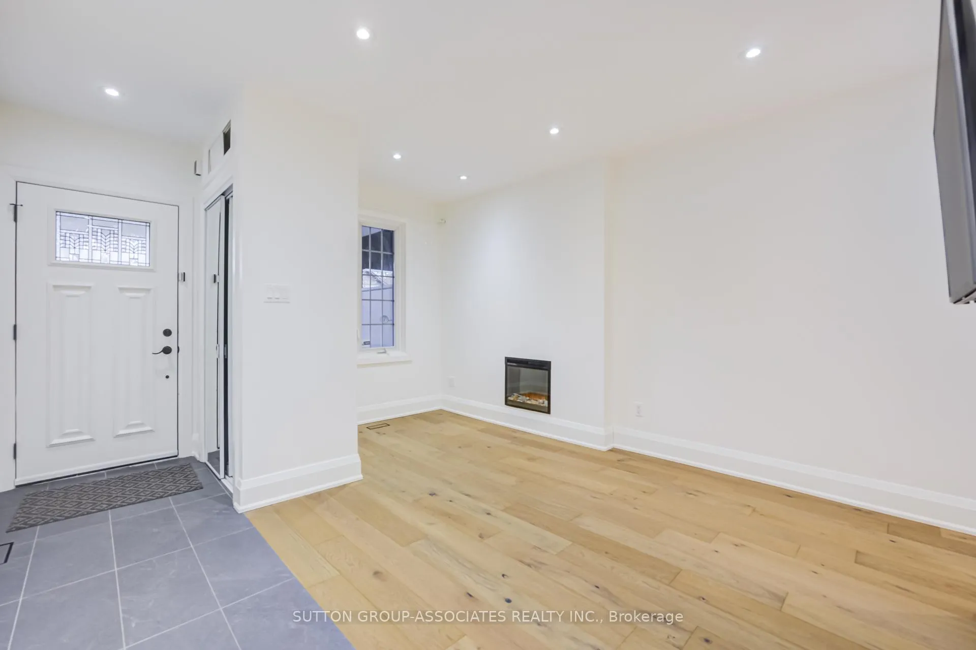 Photo 7 of Unit upper, 422 Rushton Road, Toronto, Humewood-Cedarvale — HOMEH