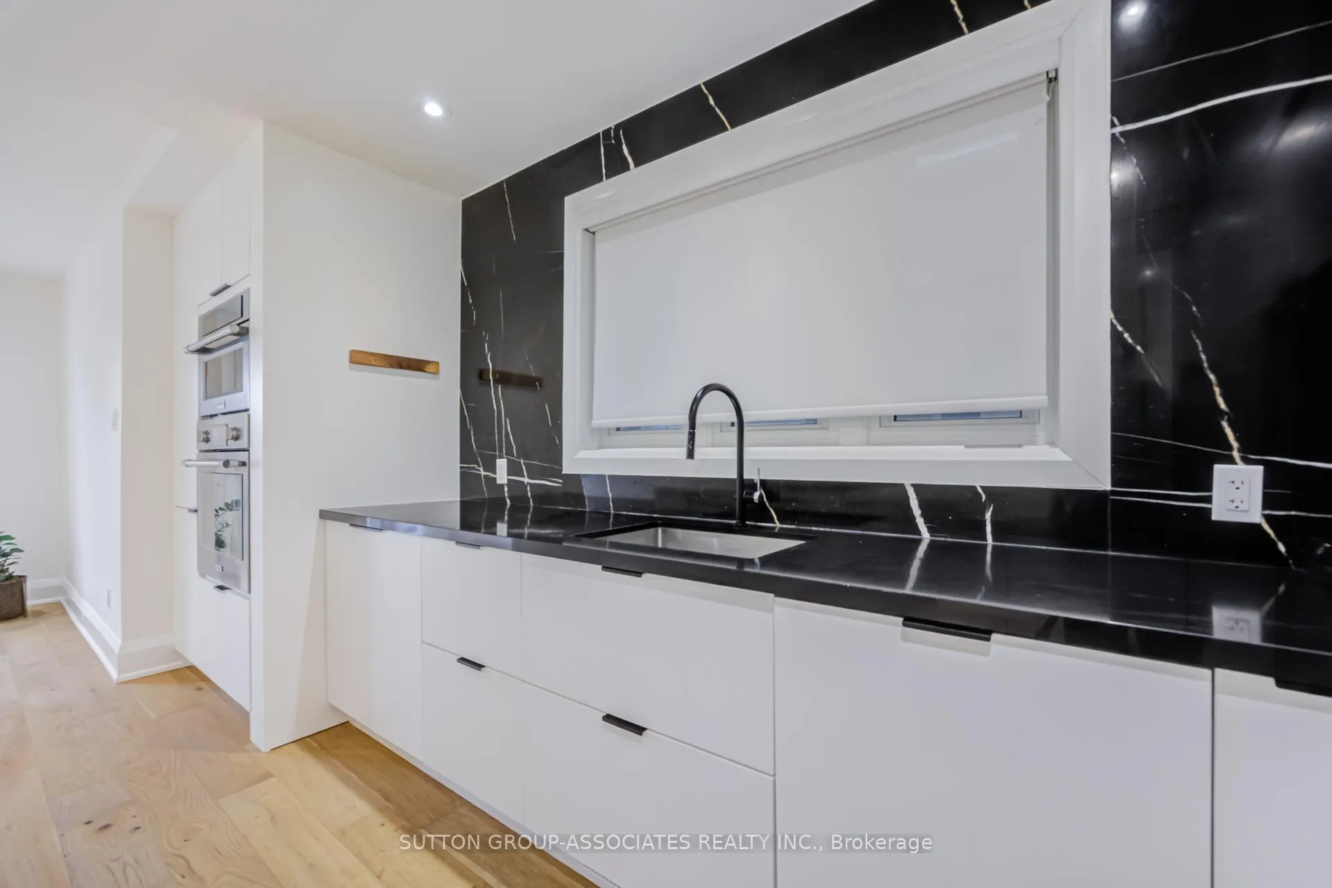 Photo 15 of Unit upper, 422 Rushton Road, Toronto, Humewood-Cedarvale — HOMEH