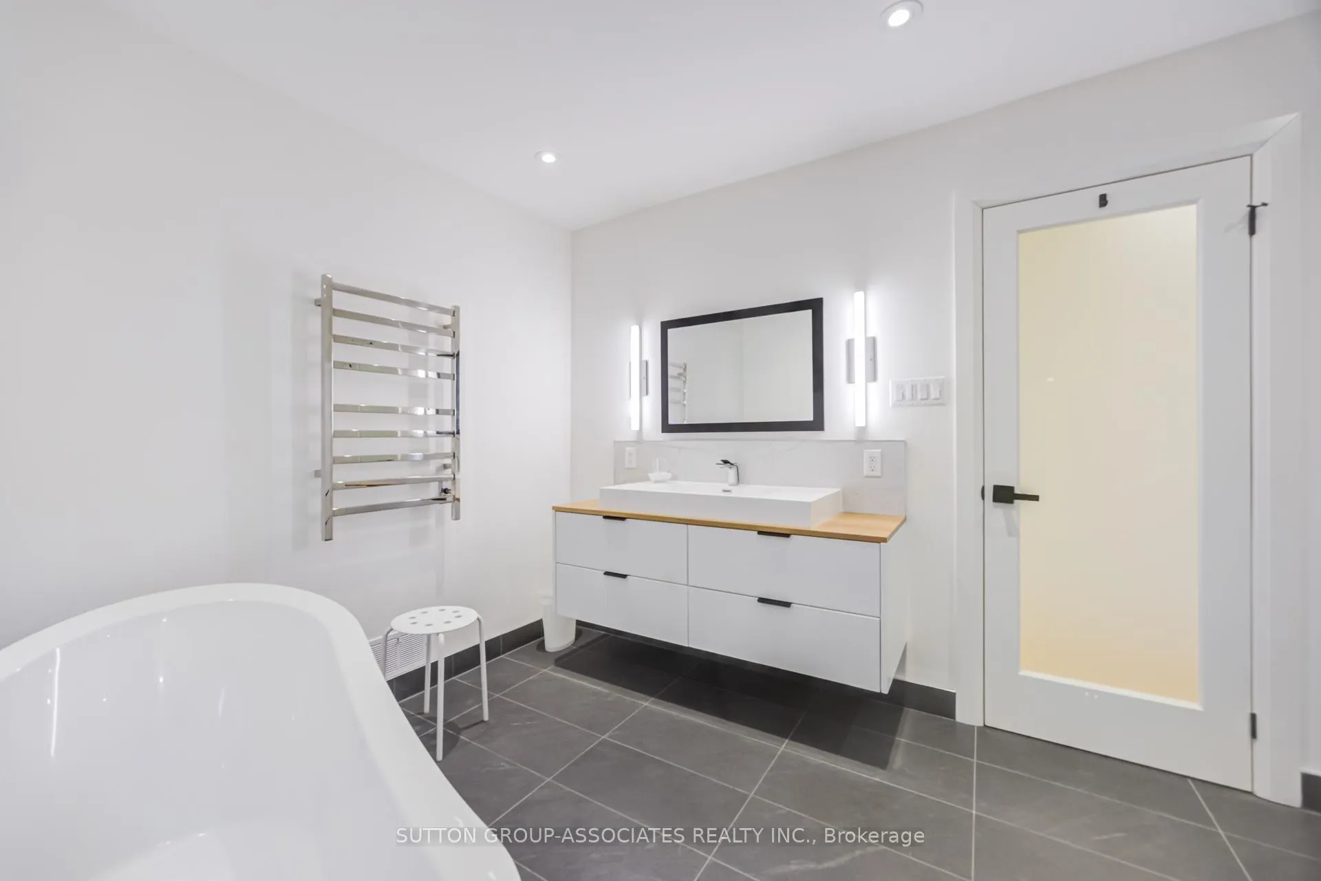 Photo 34 of Unit upper, 422 Rushton Road, Toronto, Humewood-Cedarvale — HOMEH